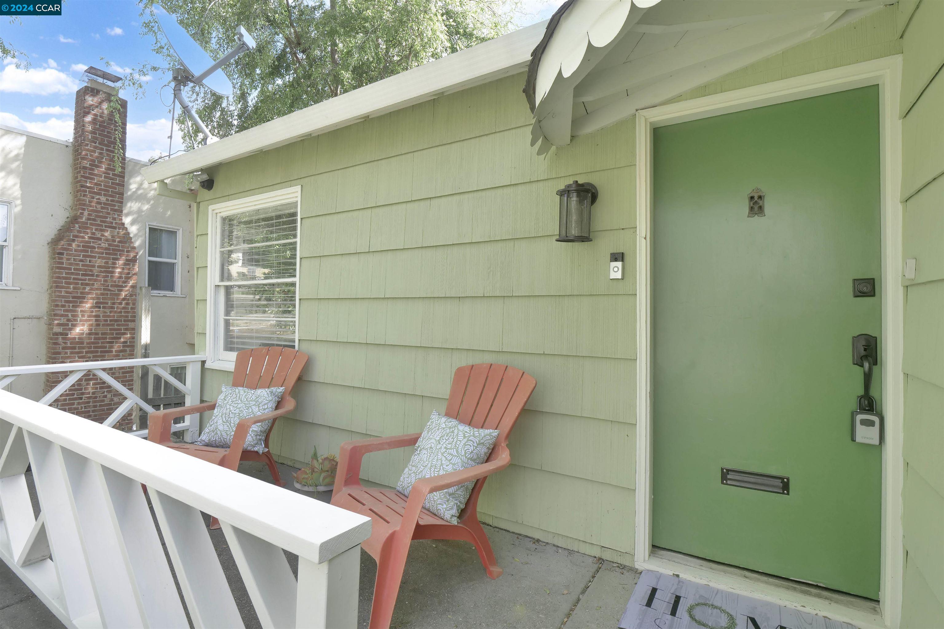Detail Gallery Image 4 of 43 For 248 Fairmont Ave, Vallejo,  CA 94590 - 4 Beds | 2 Baths