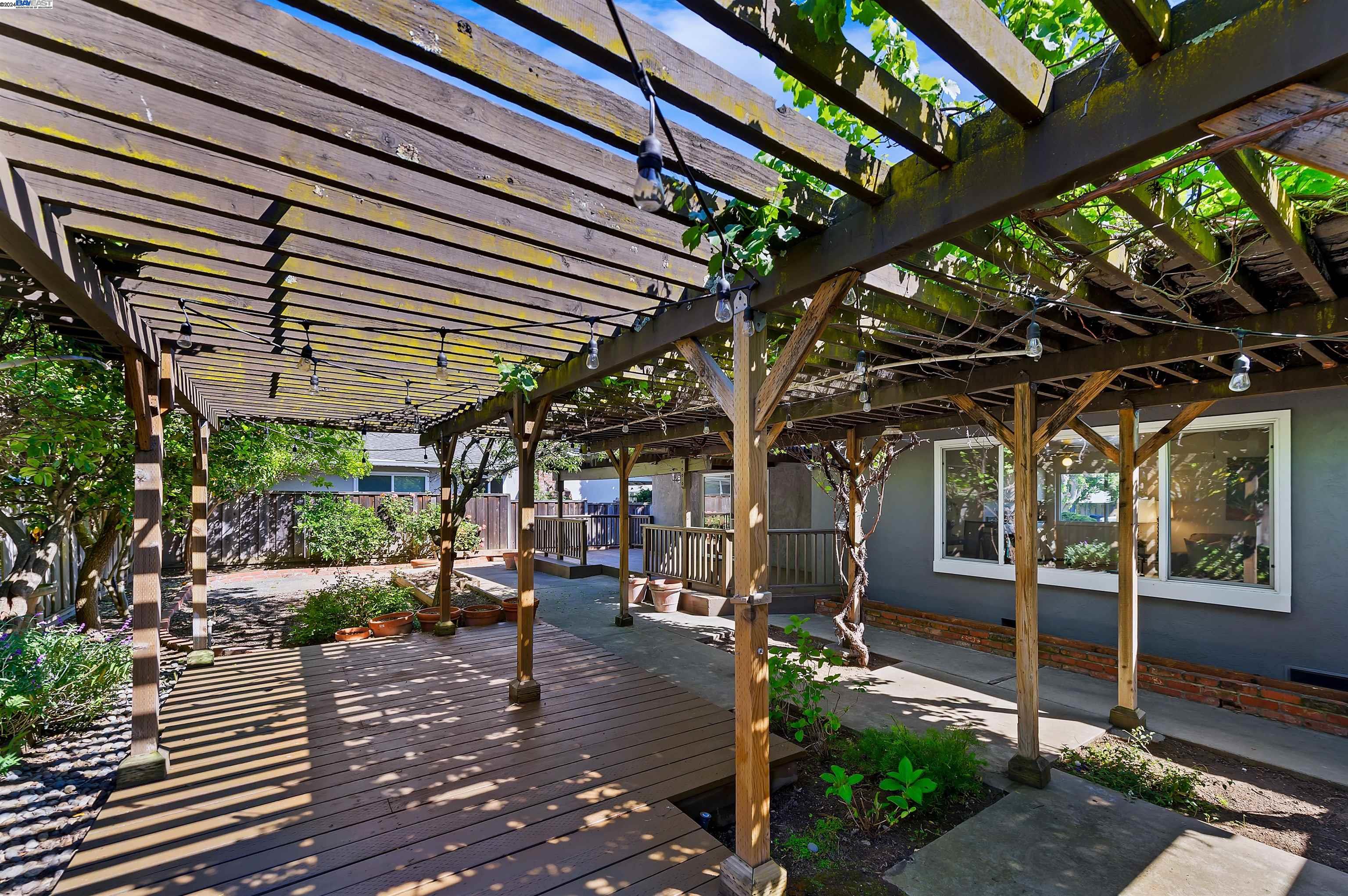 Detail Gallery Image 35 of 38 For 4233 Graham St, Pleasanton,  CA 94566 - 3 Beds | 2 Baths