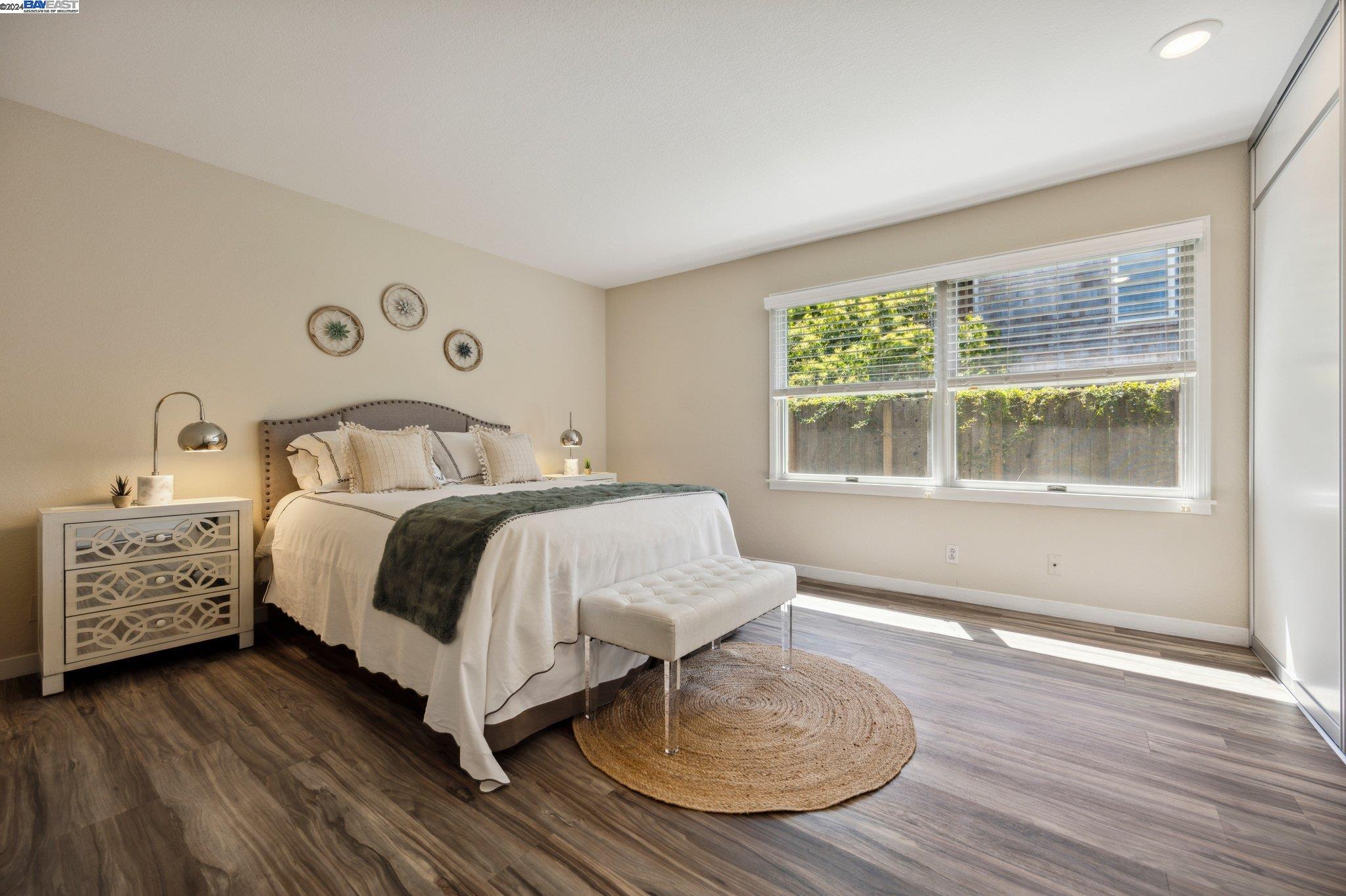 Detail Gallery Image 25 of 43 For 503 Centre Ct, Alameda,  CA 94502 - 2 Beds | 1 Baths