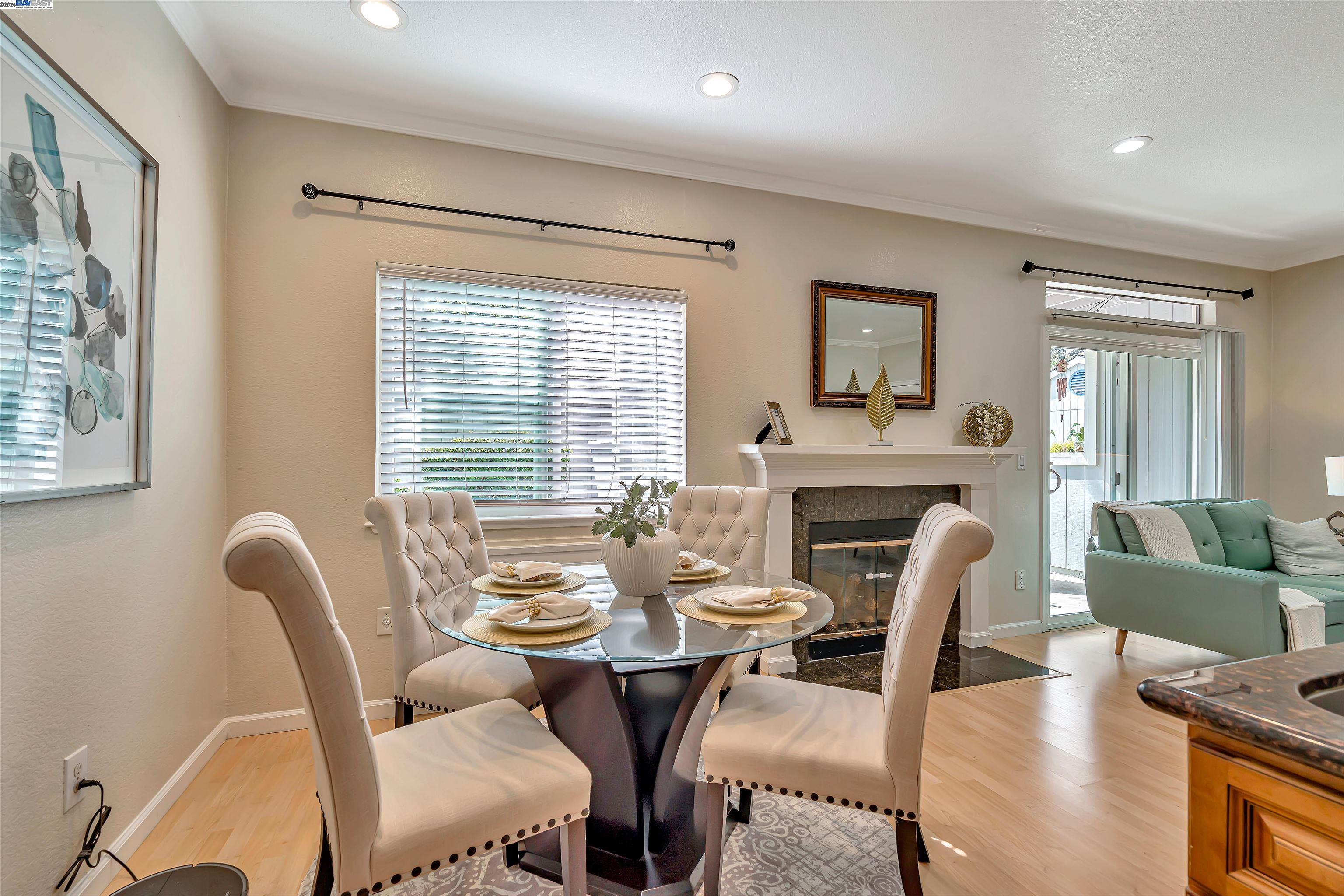 Detail Gallery Image 15 of 35 For 37382 Parish Cir 18a,  Fremont,  CA 94536 - 2 Beds | 2 Baths