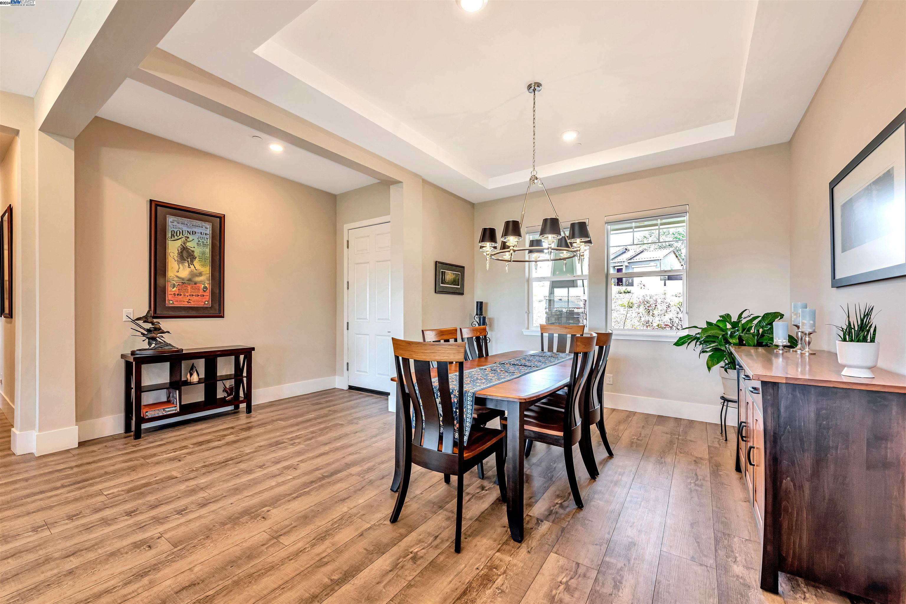 Detail Gallery Image 4 of 35 For 17932 Vintner Ct, Plymouth,  CA 95669 - 3 Beds | 3/1 Baths