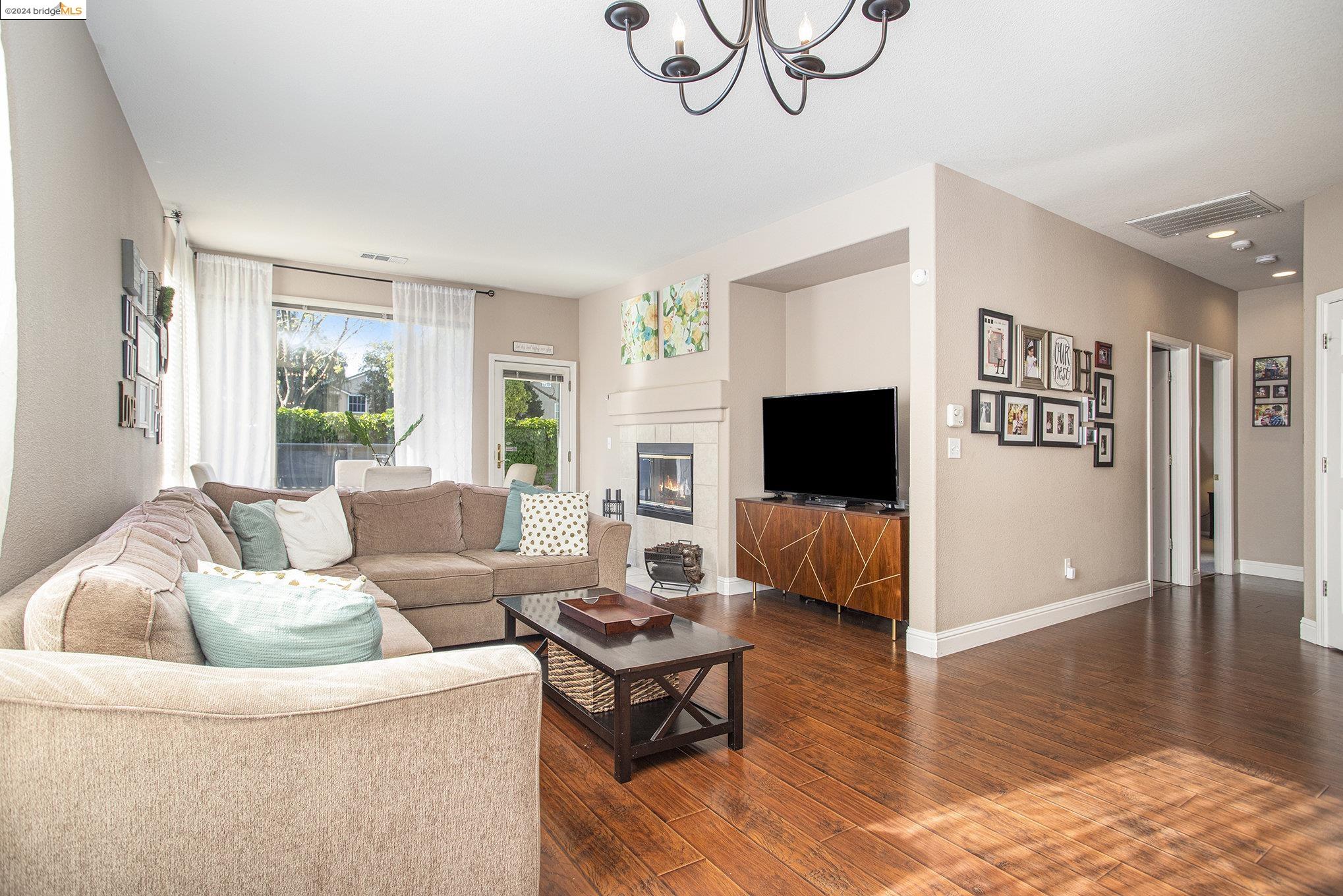 Detail Gallery Image 6 of 36 For 922 Yardley Pl, Brentwood,  CA 94513 - 3 Beds | 2 Baths