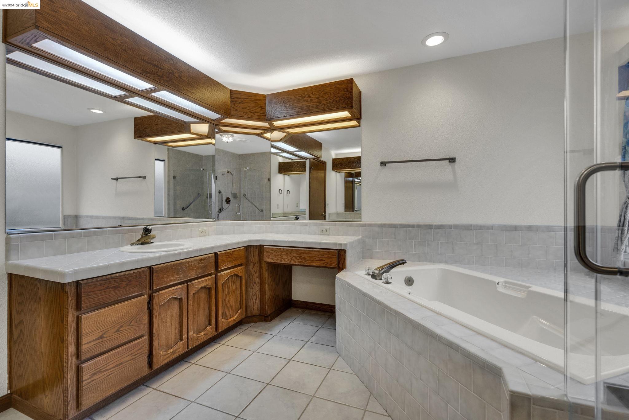 Detail Gallery Image 44 of 47 For 1954 Seal Way, Discovery Bay,  CA 94505-9999 - 3 Beds | 2 Baths