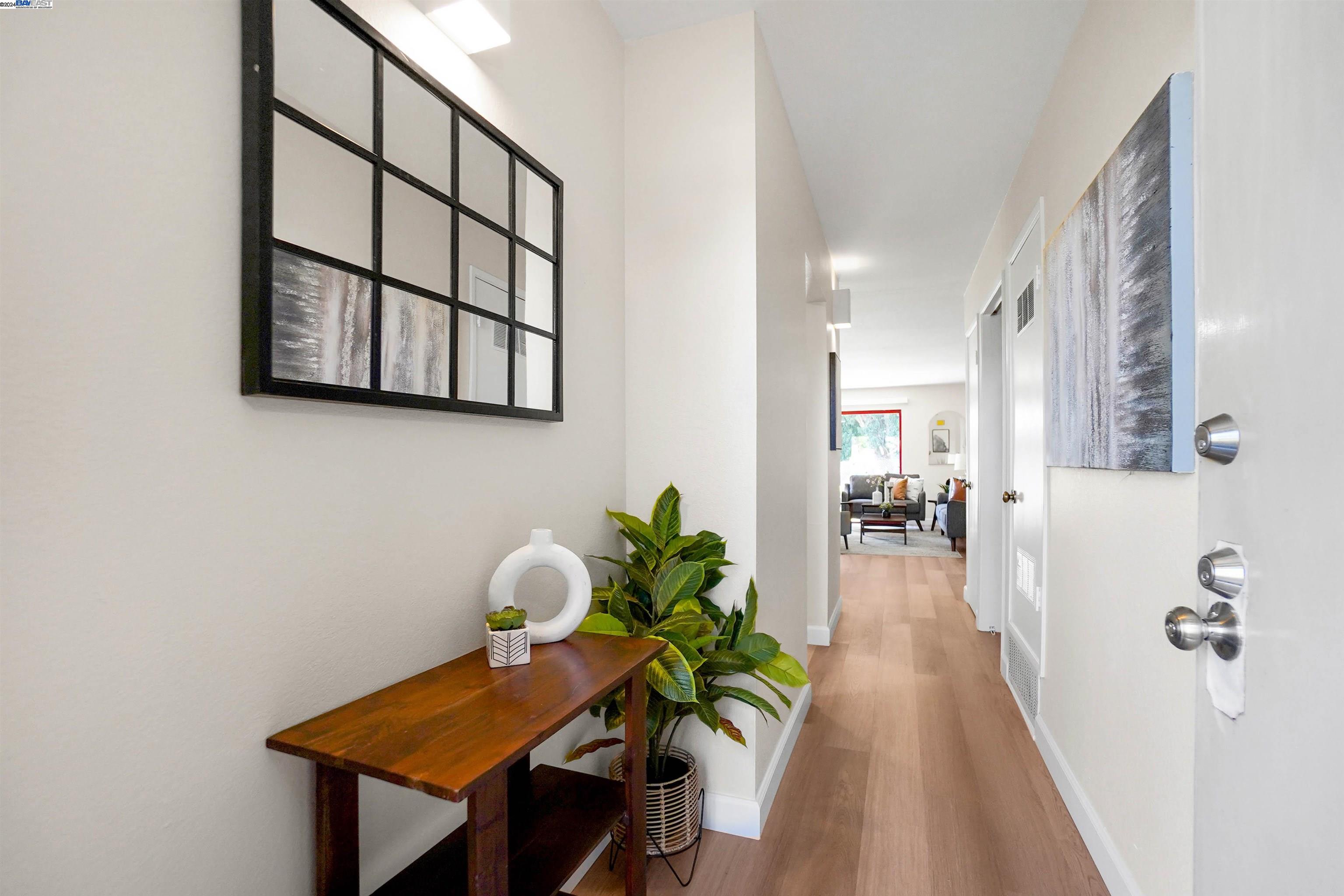 More Details about MLS # 41056718 : 27901 THORNTON CT # 5B