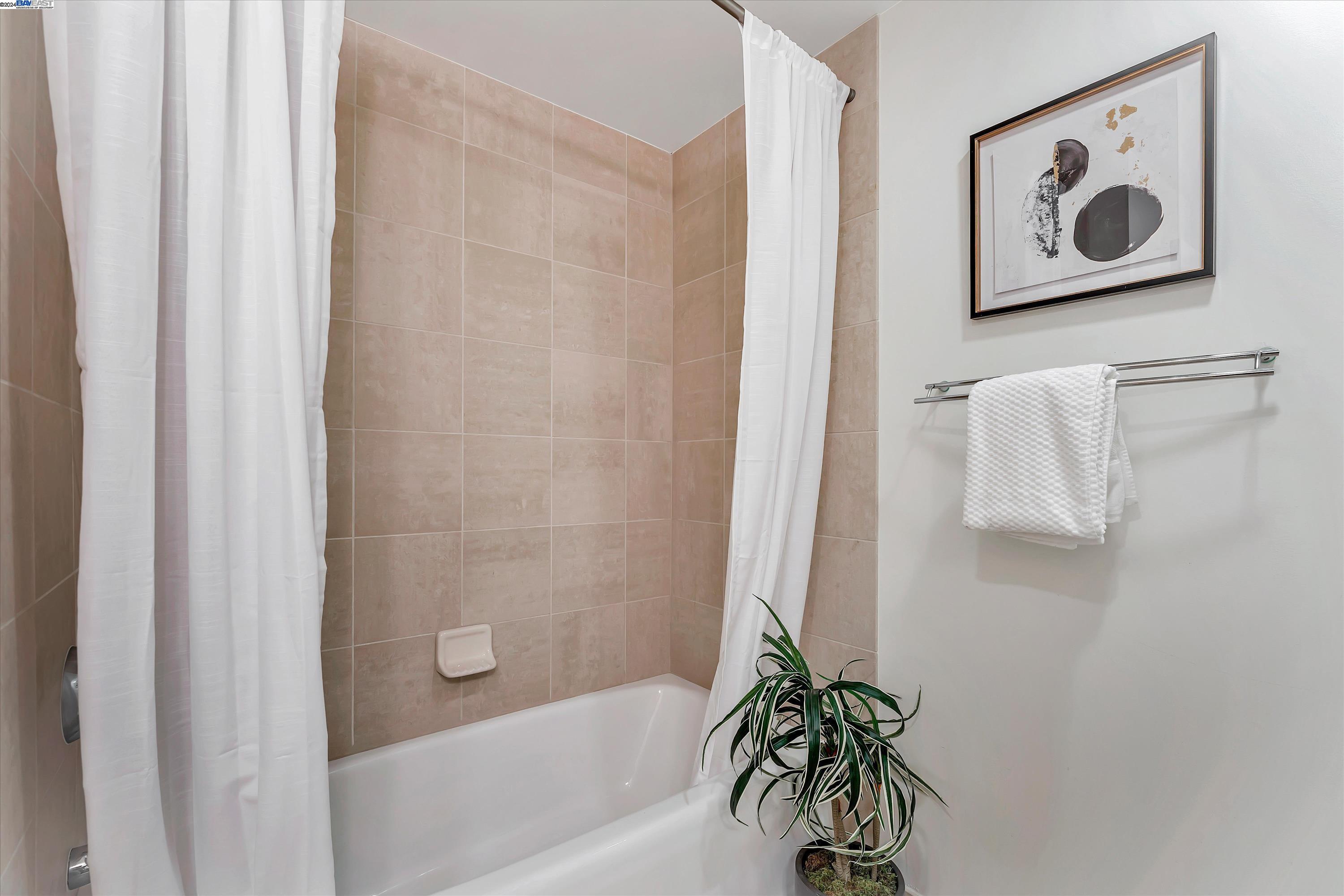 Detail Gallery Image 23 of 34 For 585 9th St #336,  Oakland,  CA 94607 - 2 Beds | 2 Baths