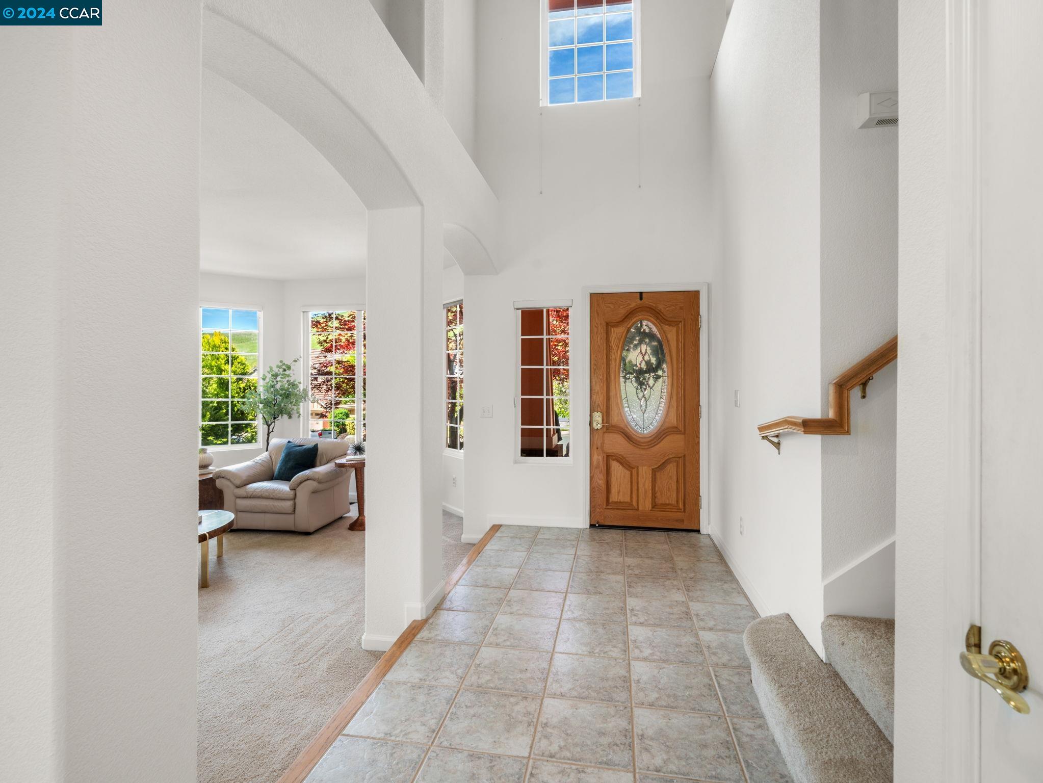 Detail Gallery Image 7 of 40 For 6028 Golden Eagle Way, Clayton,  CA 94517 - 4 Beds | 2/1 Baths