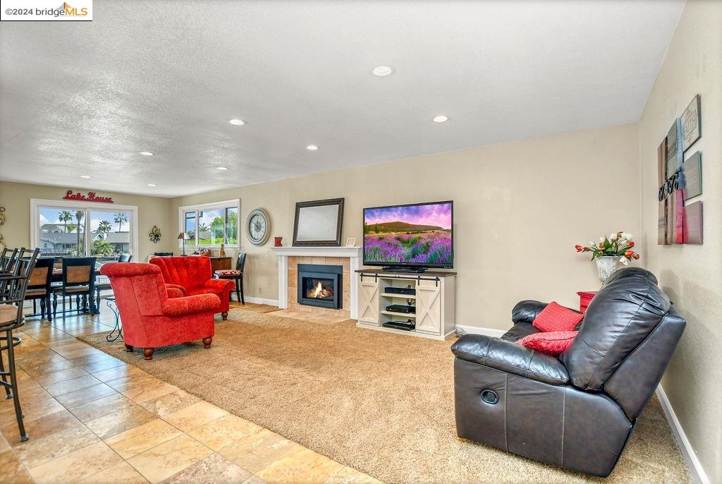 Detail Gallery Image 5 of 44 For 5433 Drakes Ct, Discovery Bay,  CA 94505 - 3 Beds | 2 Baths