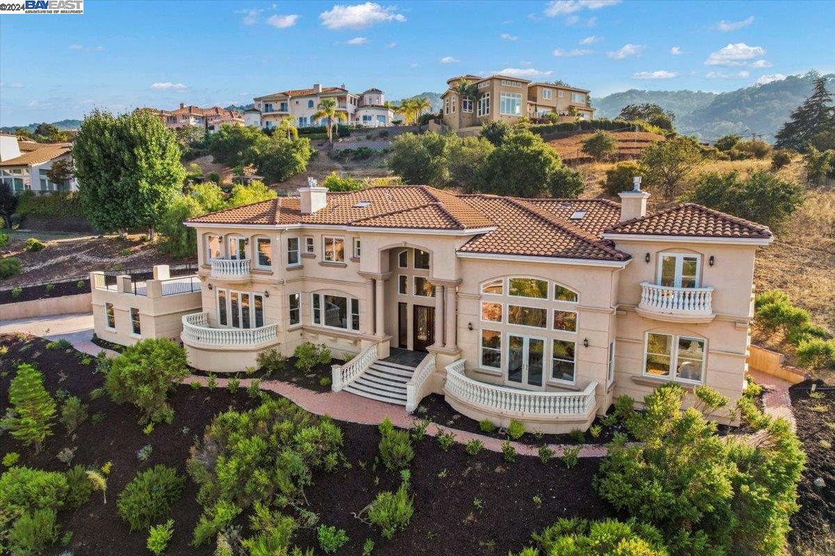 Detail Gallery Image 1 of 1 For 7175 Glenview Drive, San Jose,  CA 95120 - 5 Beds | 4/1 Baths