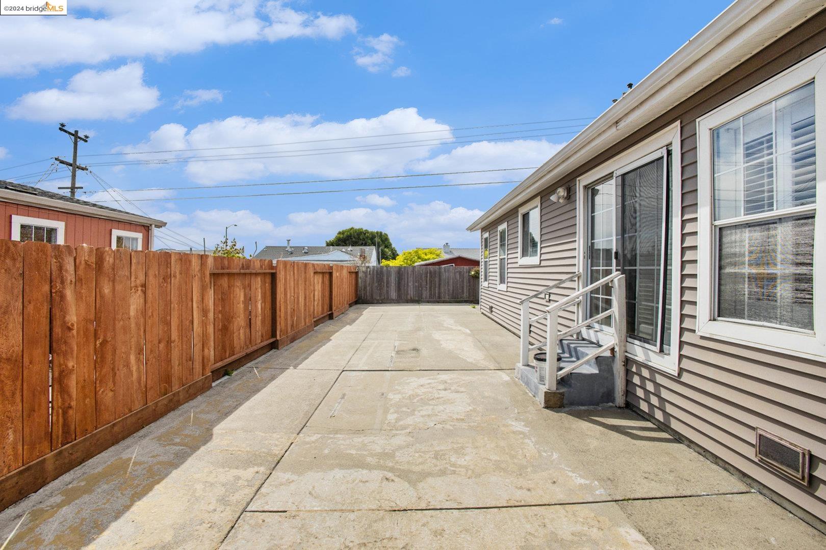 Detail Gallery Image 33 of 37 For 333 S 50th, Richmond,  CA 94804 - 3 Beds | 2 Baths