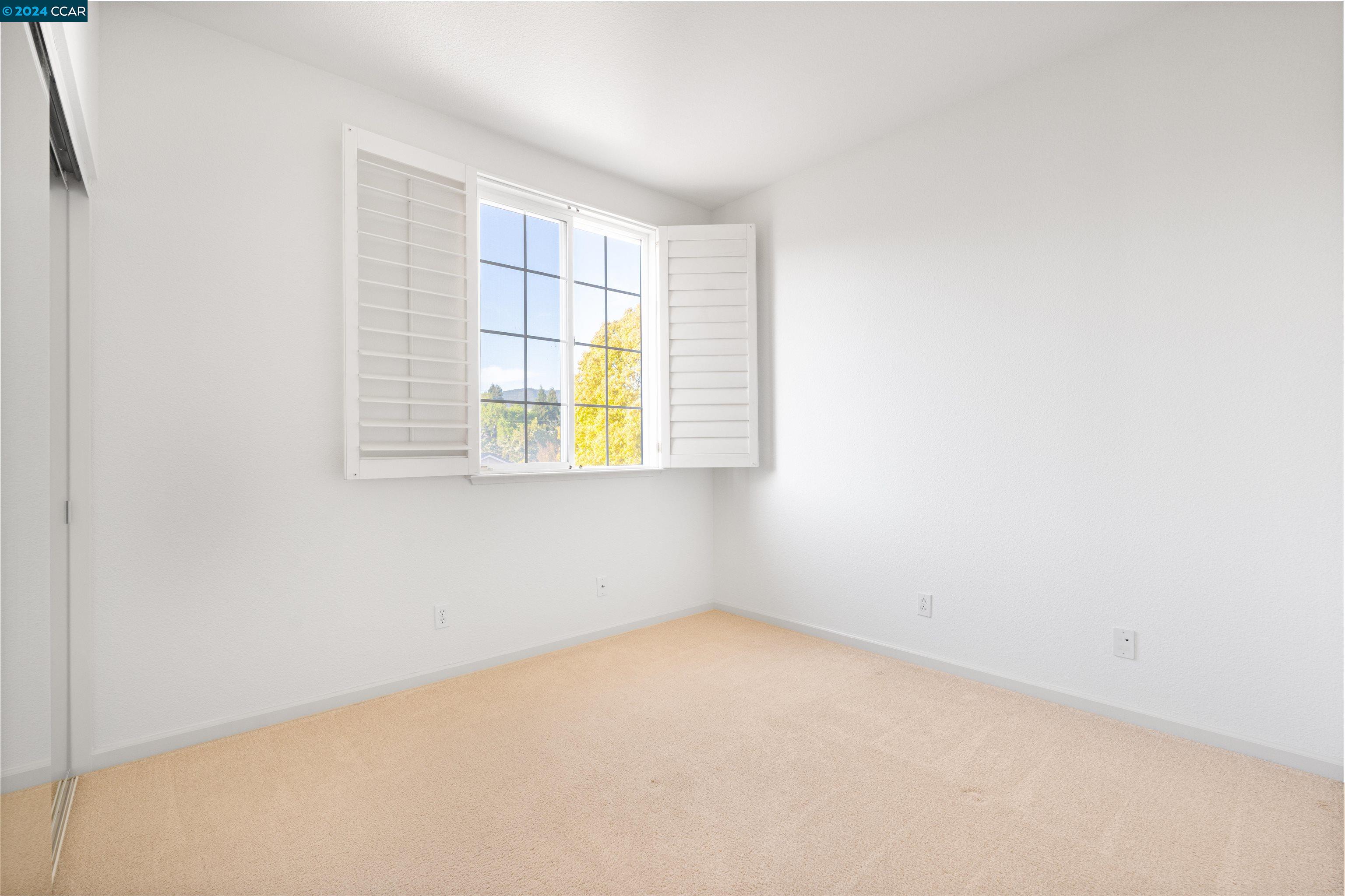 Detail Gallery Image 14 of 28 For 42 Lily Ct, Danville,  CA 94506 - 4 Beds | 2/1 Baths