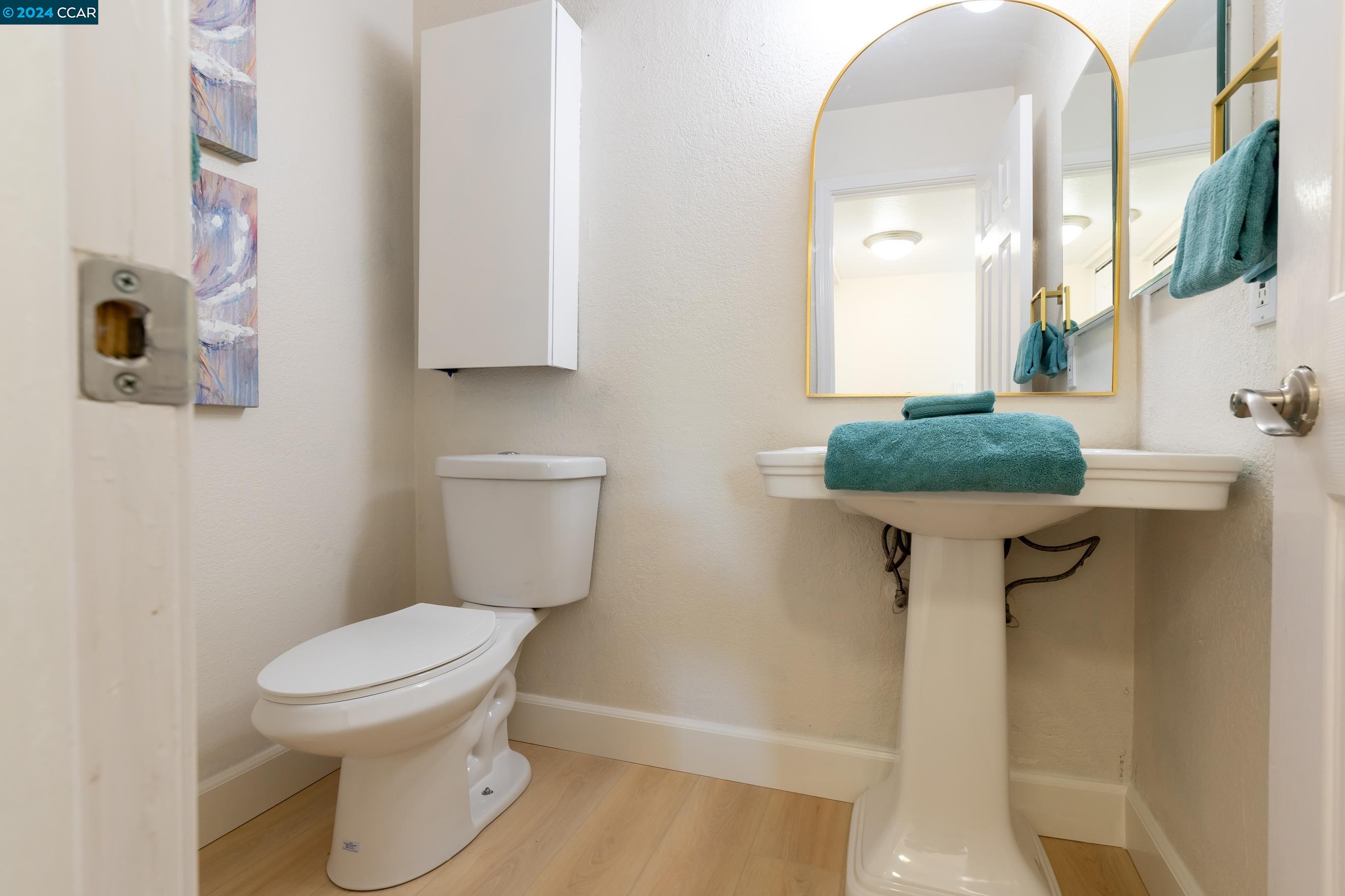 Detail Gallery Image 11 of 31 For 1315 Kenwal Rd #C,  Concord,  CA 94521 - 2 Beds | 1/1 Baths