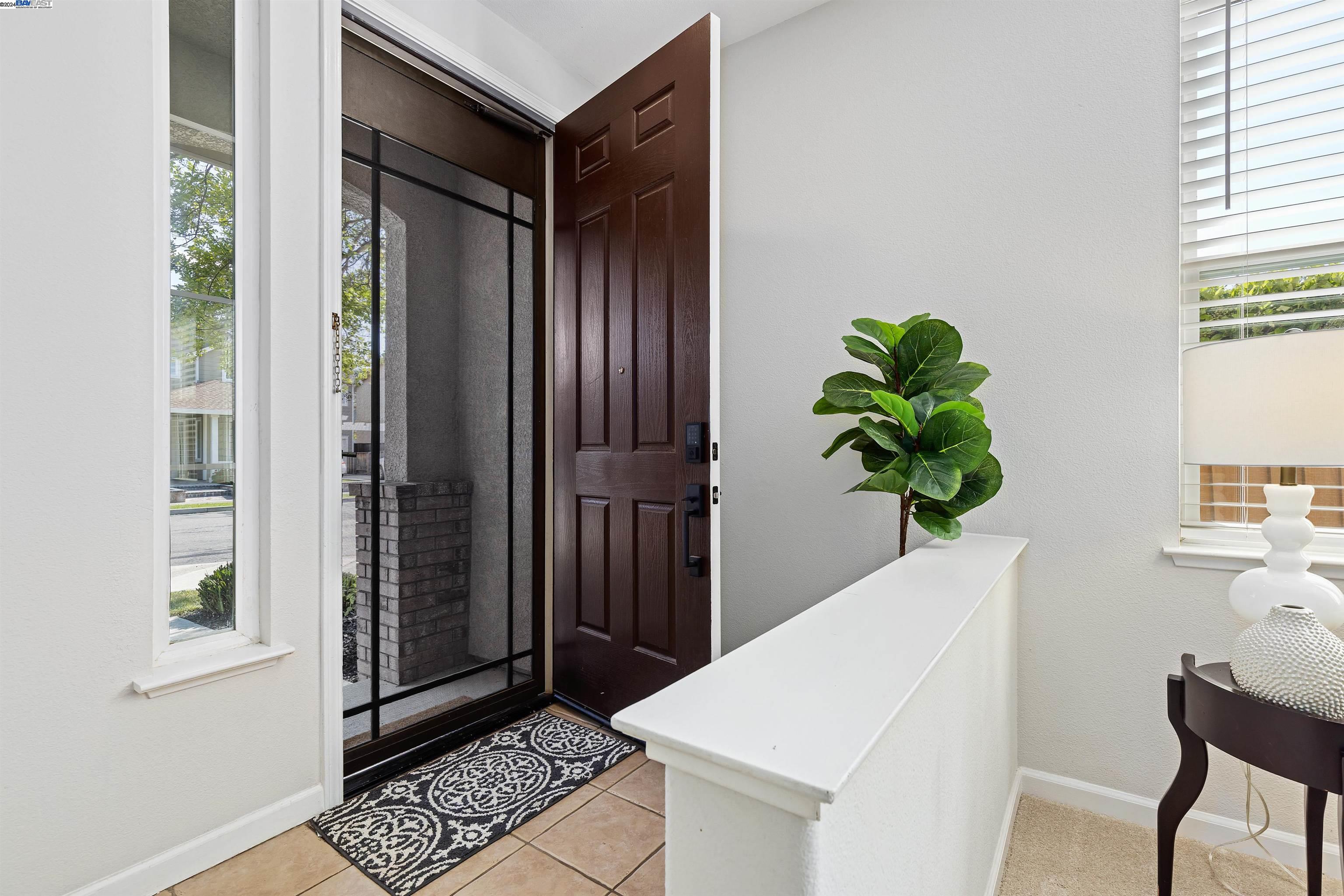 Detail Gallery Image 4 of 41 For 611 Ash Ct, Brentwood,  CA 94513 - 3 Beds | 2 Baths