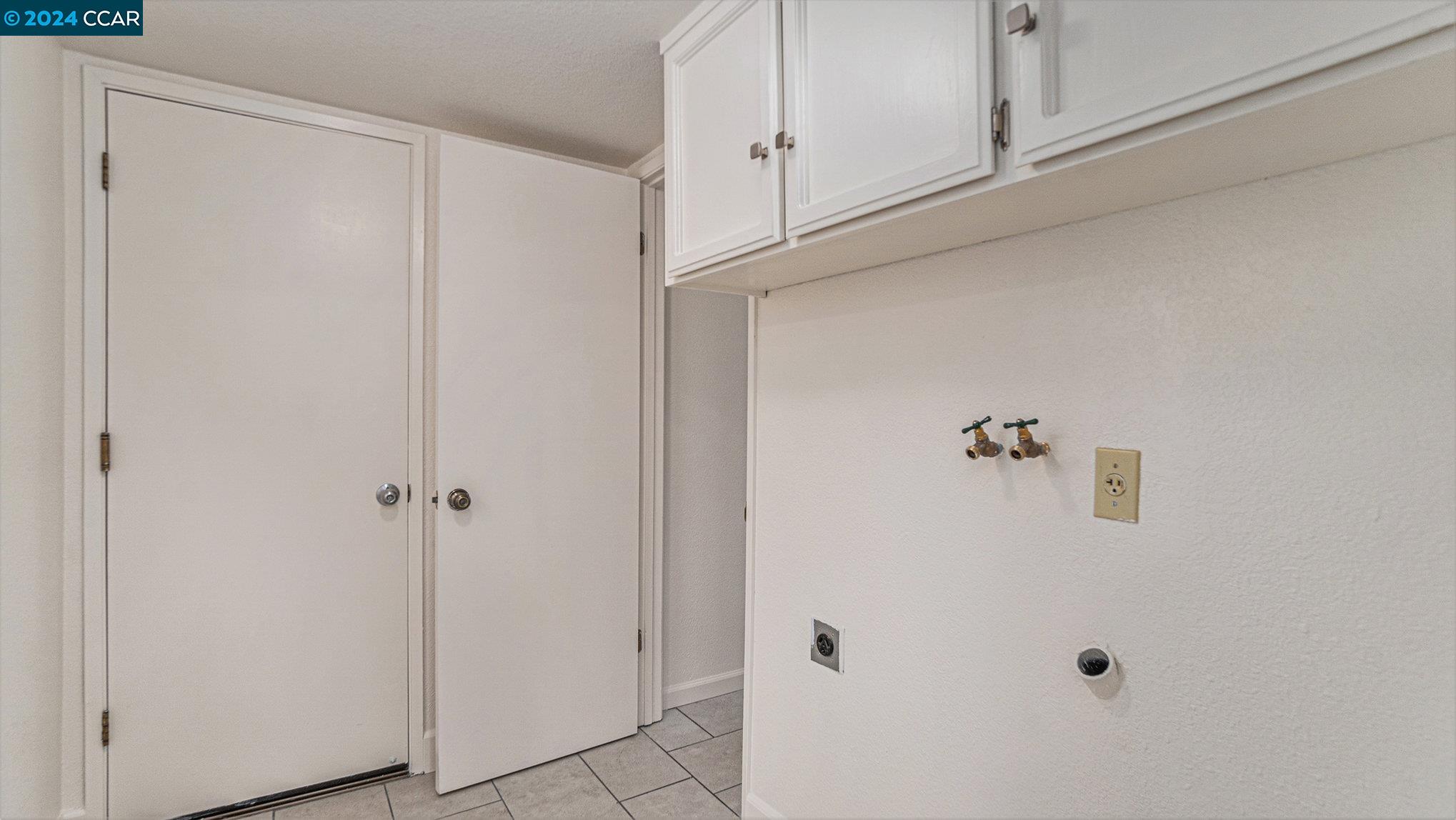 Detail Gallery Image 17 of 21 For 11 Brodia Ct, Martinez,  CA 94553 - 3 Beds | 2/1 Baths