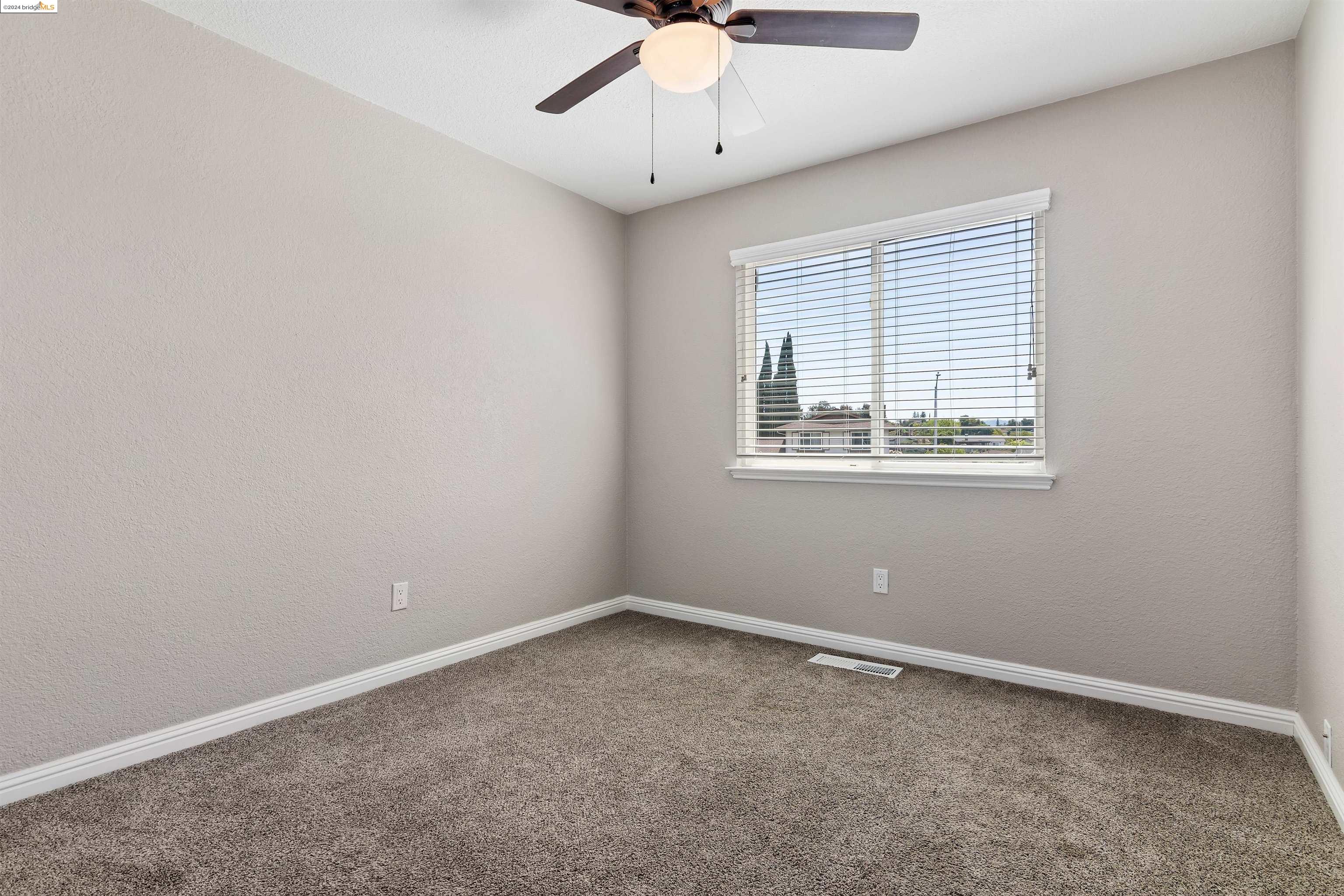 Detail Gallery Image 23 of 30 For 1305 Tarryton Ct, Antioch,  CA 94509 - 4 Beds | 2/1 Baths