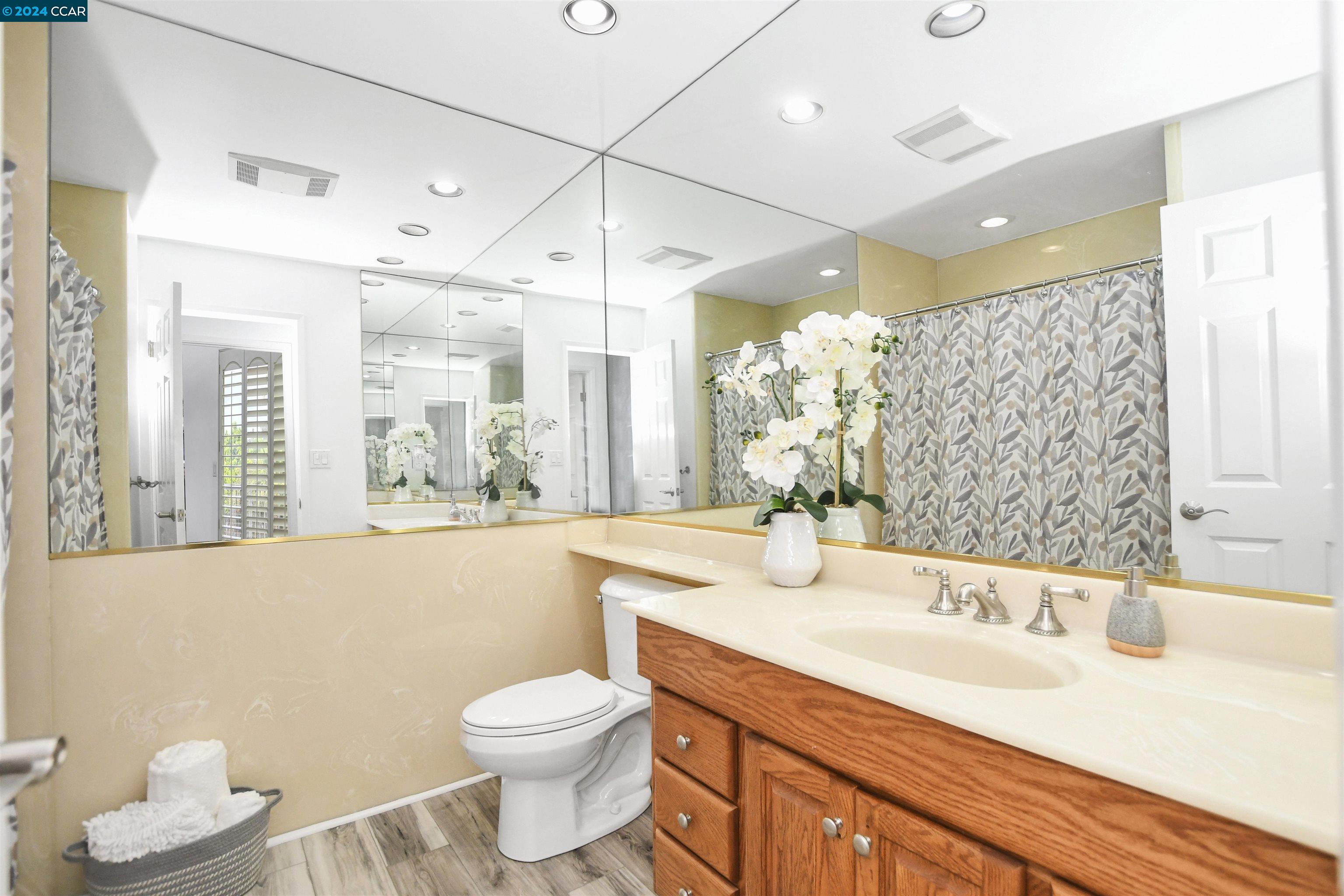 Detail Gallery Image 26 of 44 For 16 Edie Ct, Pleasant Hill,  CA 94523 - 4 Beds | 2/1 Baths
