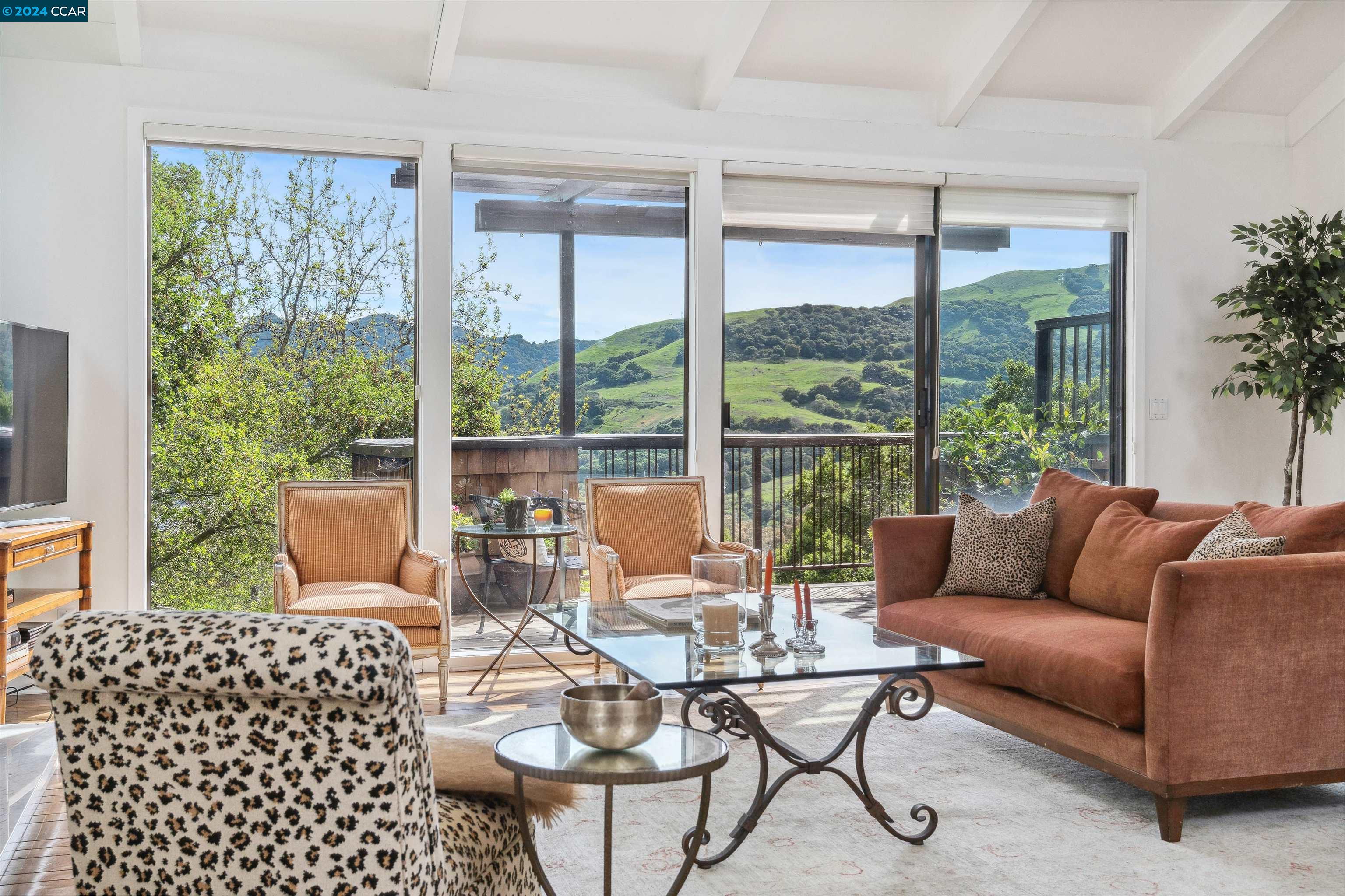 Detail Gallery Image 21 of 41 For 112 Ravenhill Road, Orinda,  CA 94563 - 2 Beds | 2/1 Baths