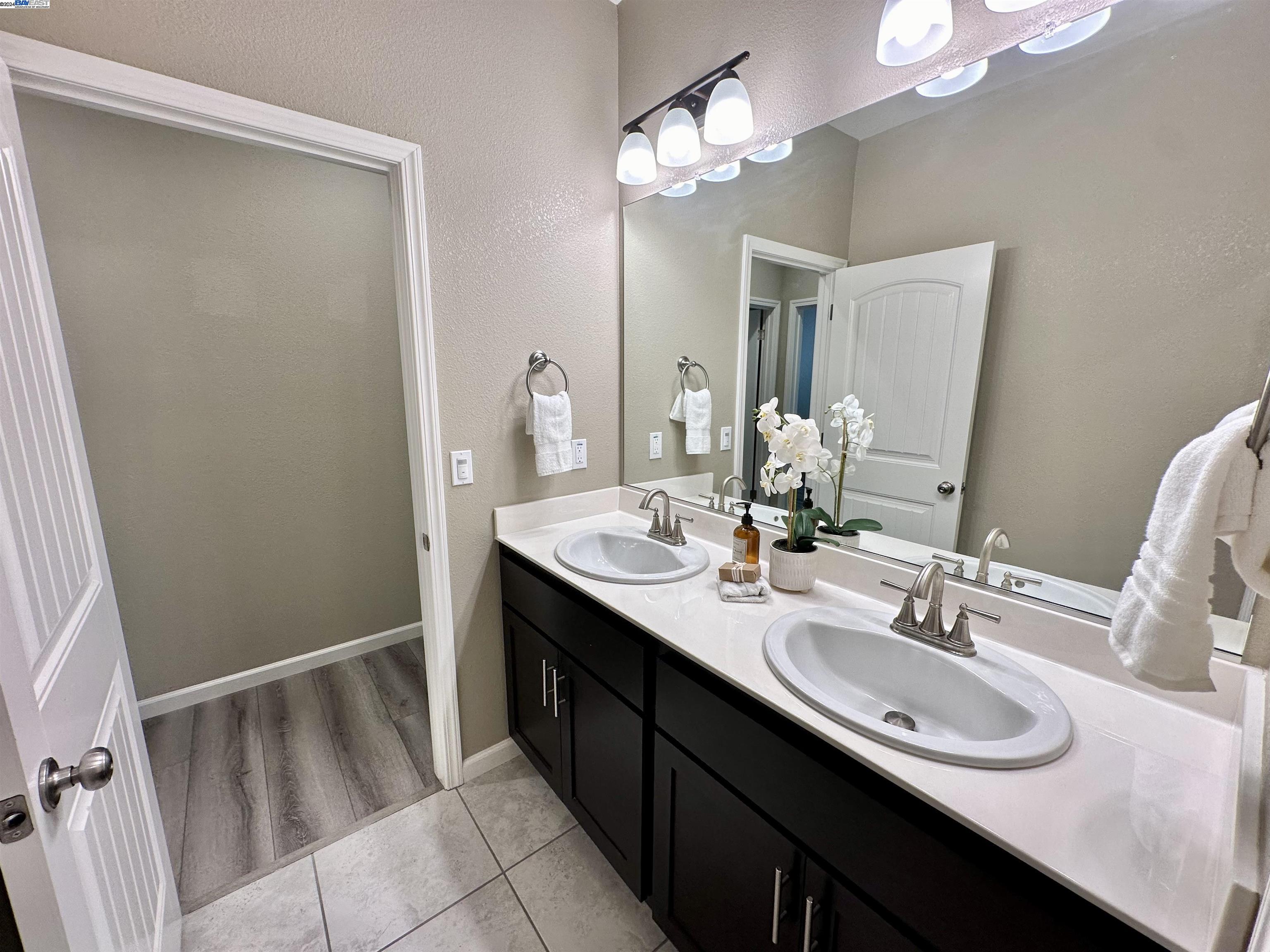 Detail Gallery Image 9 of 60 For 1541 Ranger St, Manteca,  CA 95337 - 4 Beds | 2/1 Baths