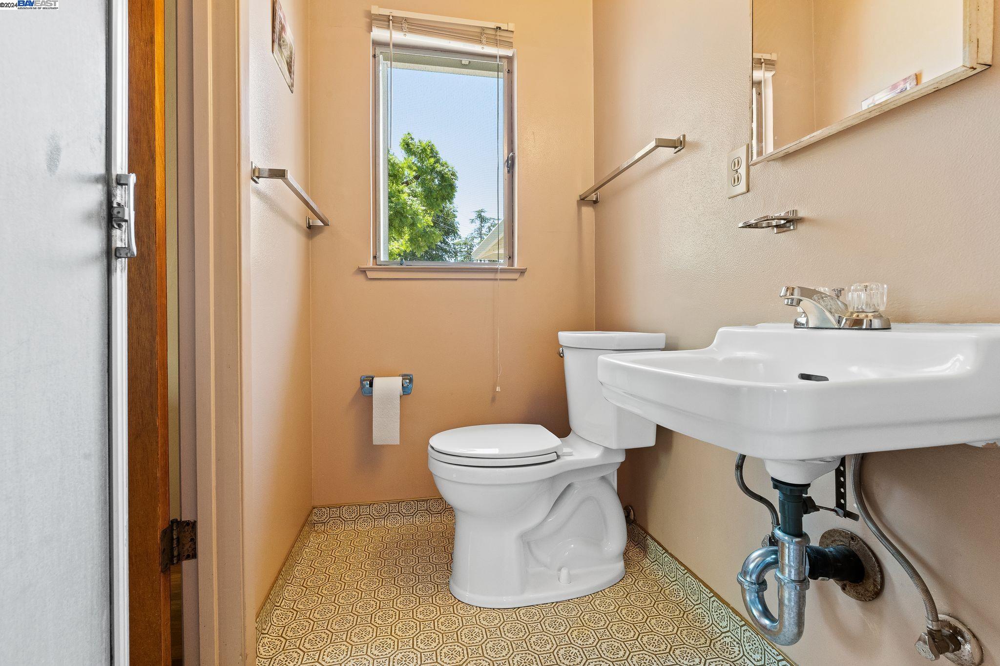 Detail Gallery Image 22 of 47 For 810 Virginia Ct, Campbell,  CA 95008 - 3 Beds | 2 Baths