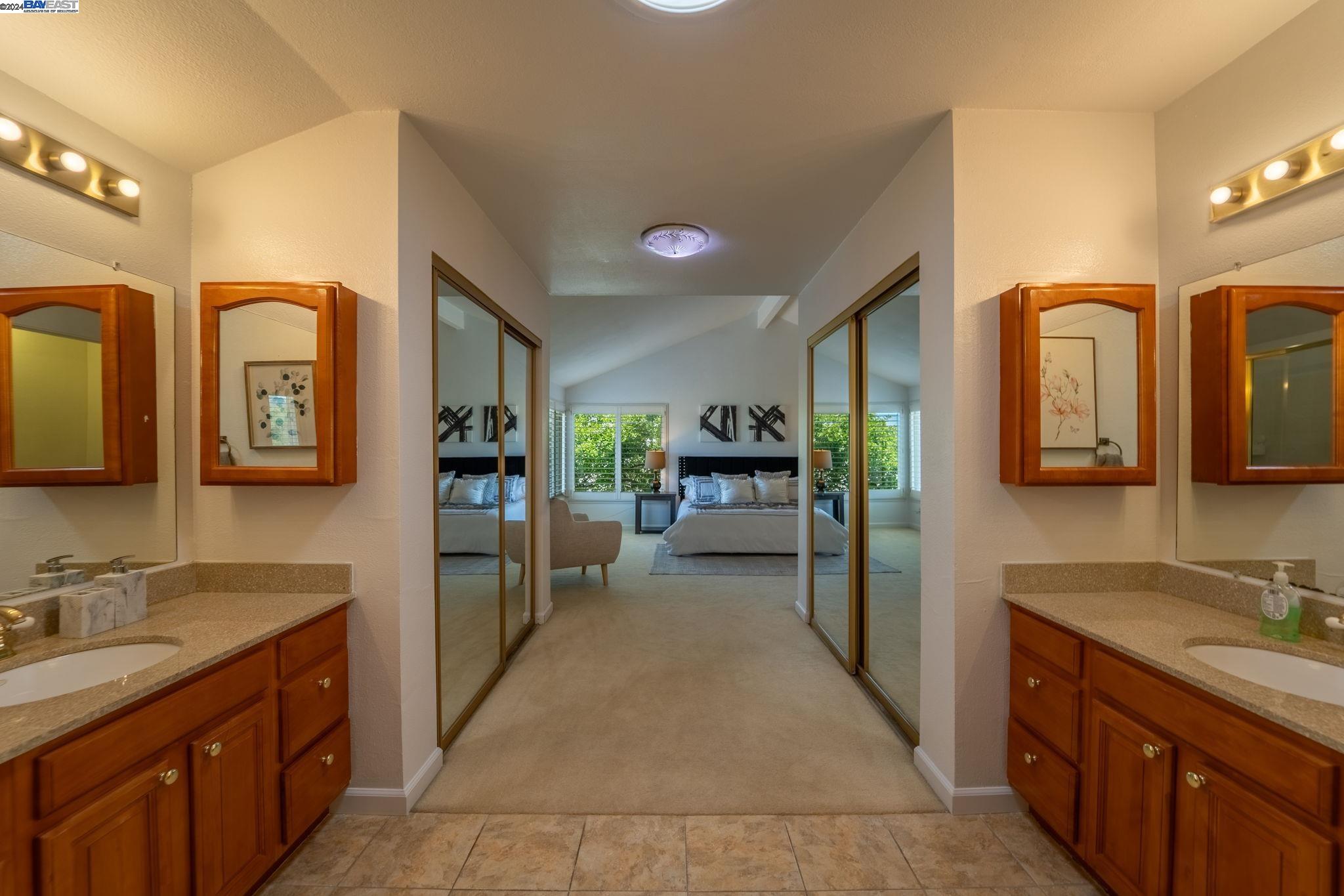 Detail Gallery Image 17 of 31 For 9725 Alcosta Blvd, San Ramon,  CA 94583 - 6 Beds | 3/1 Baths
