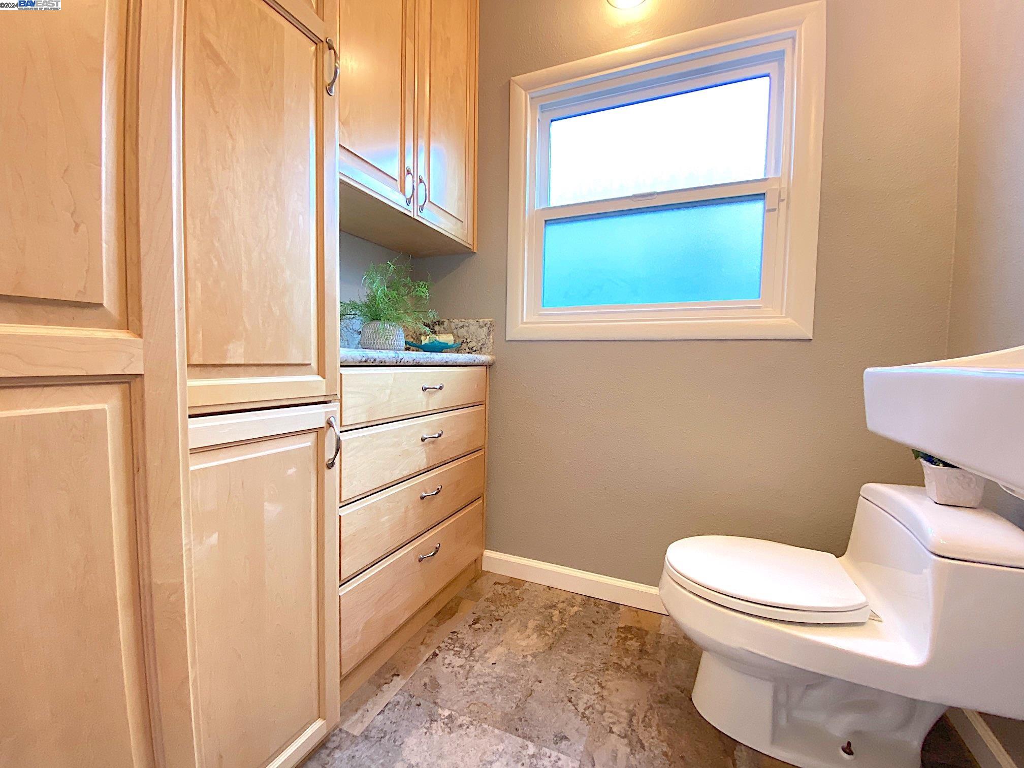 Detail Gallery Image 23 of 39 For 2667 Palm Ave, Livermore,  CA 94550 - 3 Beds | 2/1 Baths