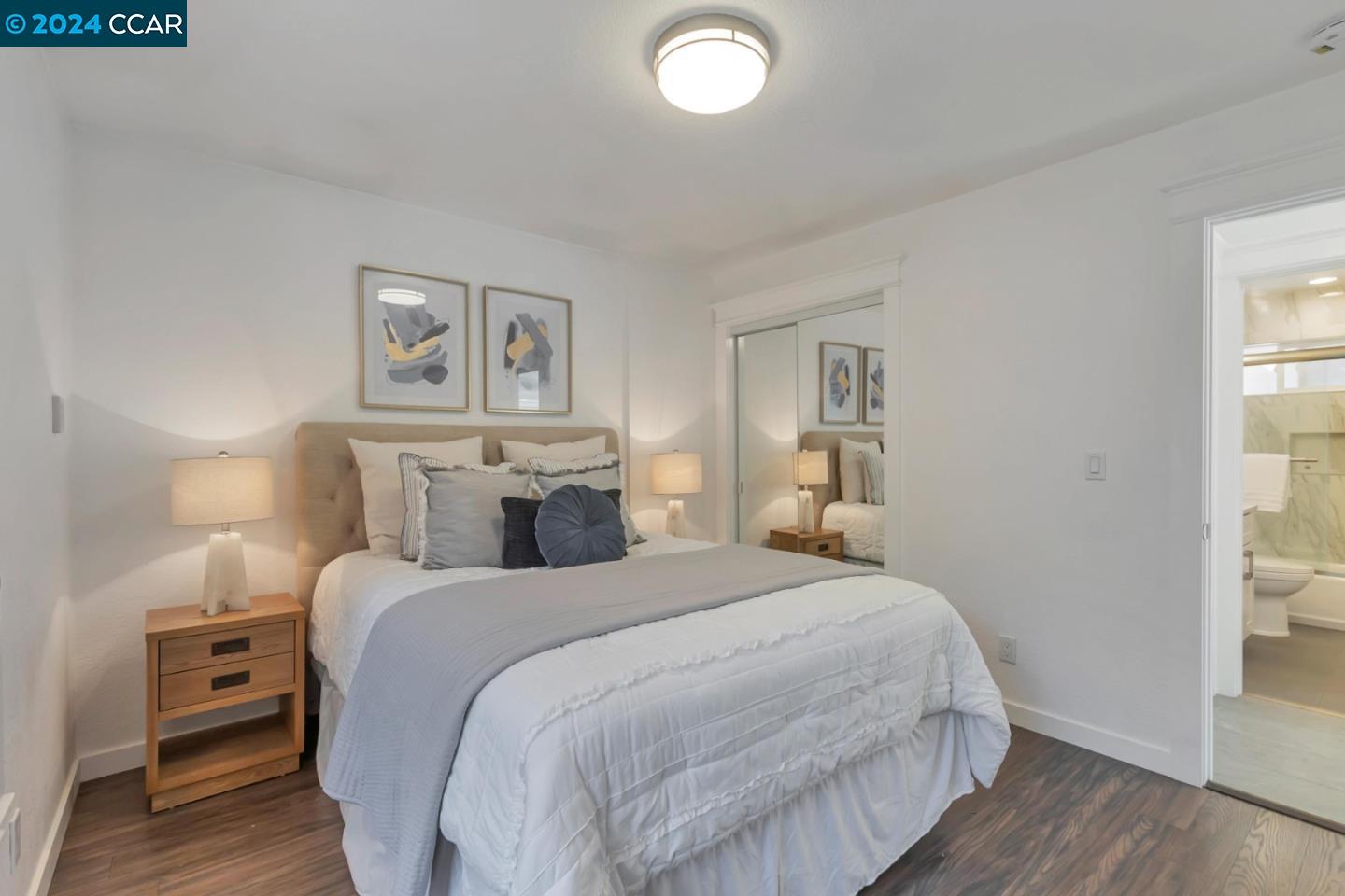 Detail Gallery Image 4 of 8 For 450 W Charleston #452,  Palo Alto,  CA 94306 - 2 Beds | 1 Baths