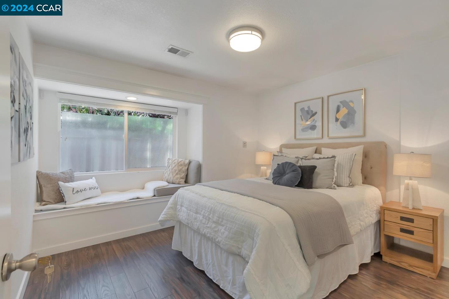 Detail Gallery Image 7 of 8 For 450 W Charleston #452,  Palo Alto,  CA 94306 - 2 Beds | 1 Baths