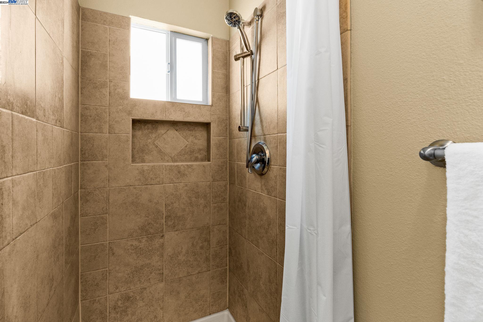 Detail Gallery Image 27 of 50 For 6909 Brighton Dr, Dublin,  CA 94568 - 4 Beds | 2 Baths