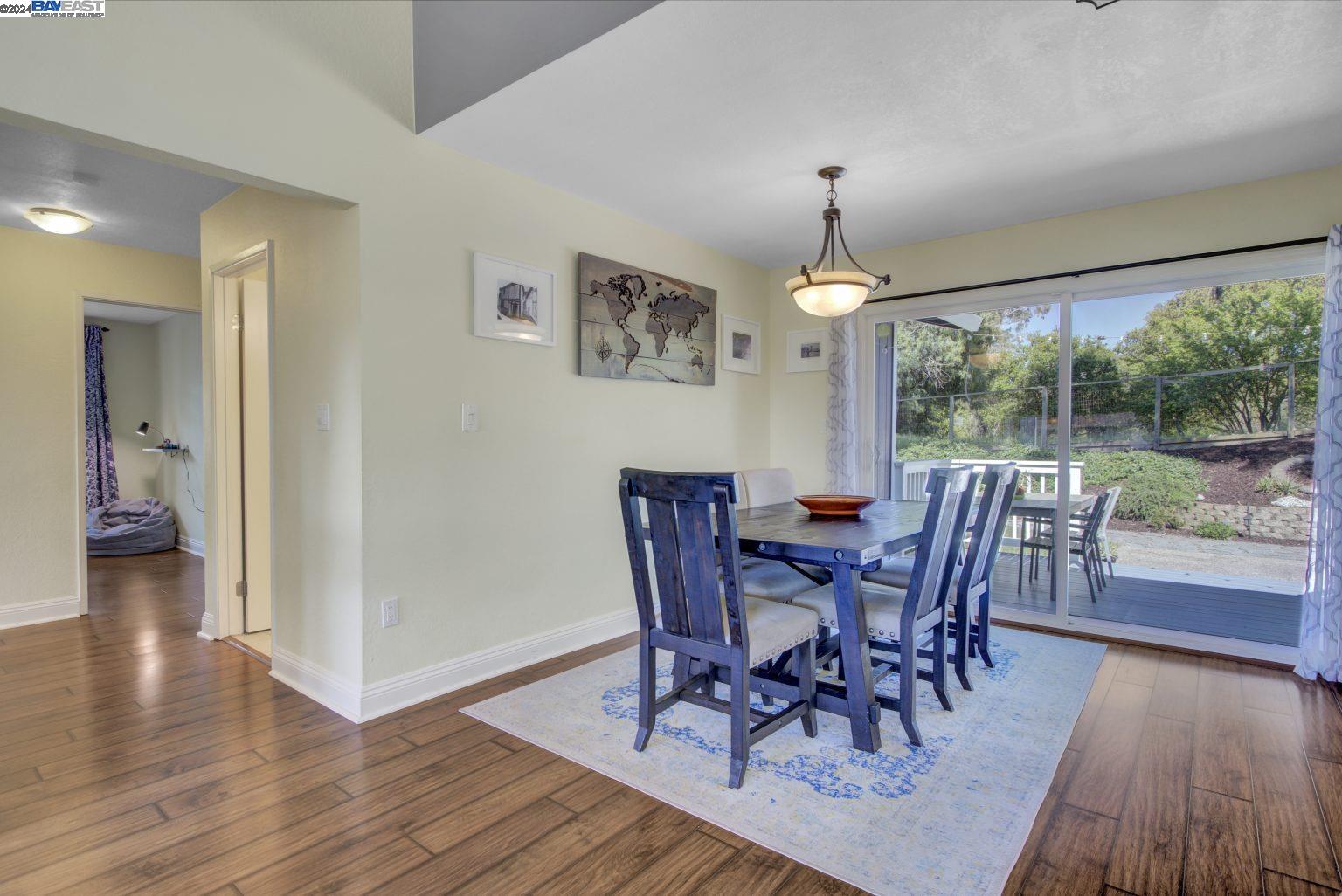 Detail Gallery Image 8 of 42 For 22296 Cynthia Ct, Hayward,  CA 94541 - 4 Beds | 2 Baths