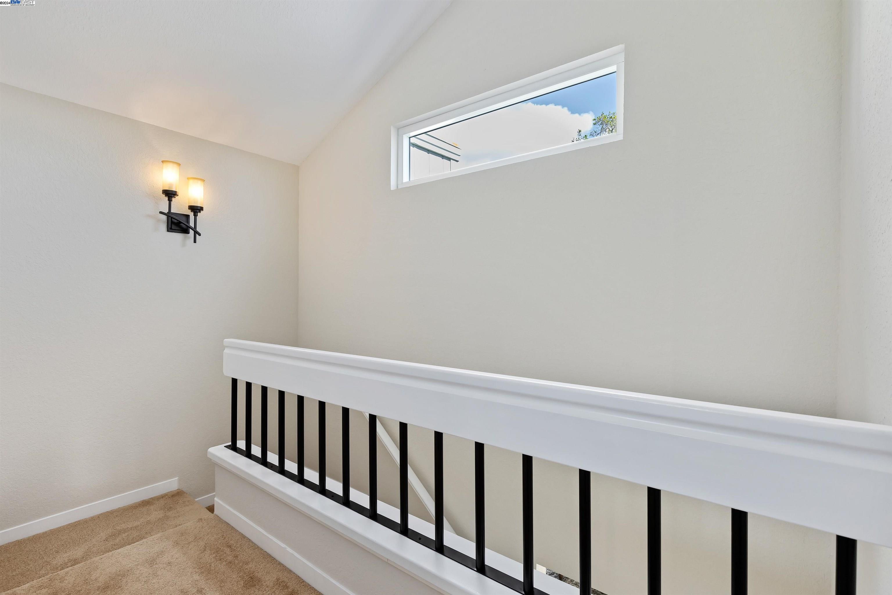 Detail Gallery Image 26 of 45 For 5937 Charter Oaks Dr, Castro Valley,  CA 94552 - 4 Beds | 2/1 Baths