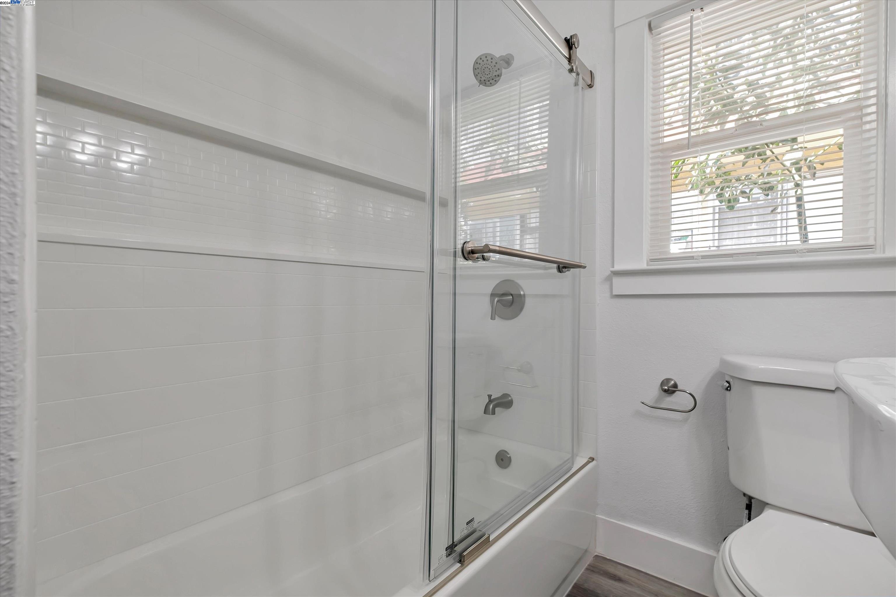 Detail Gallery Image 25 of 29 For 60 Castro St, San Leandro,  CA 94577 - 2 Beds | 1 Baths