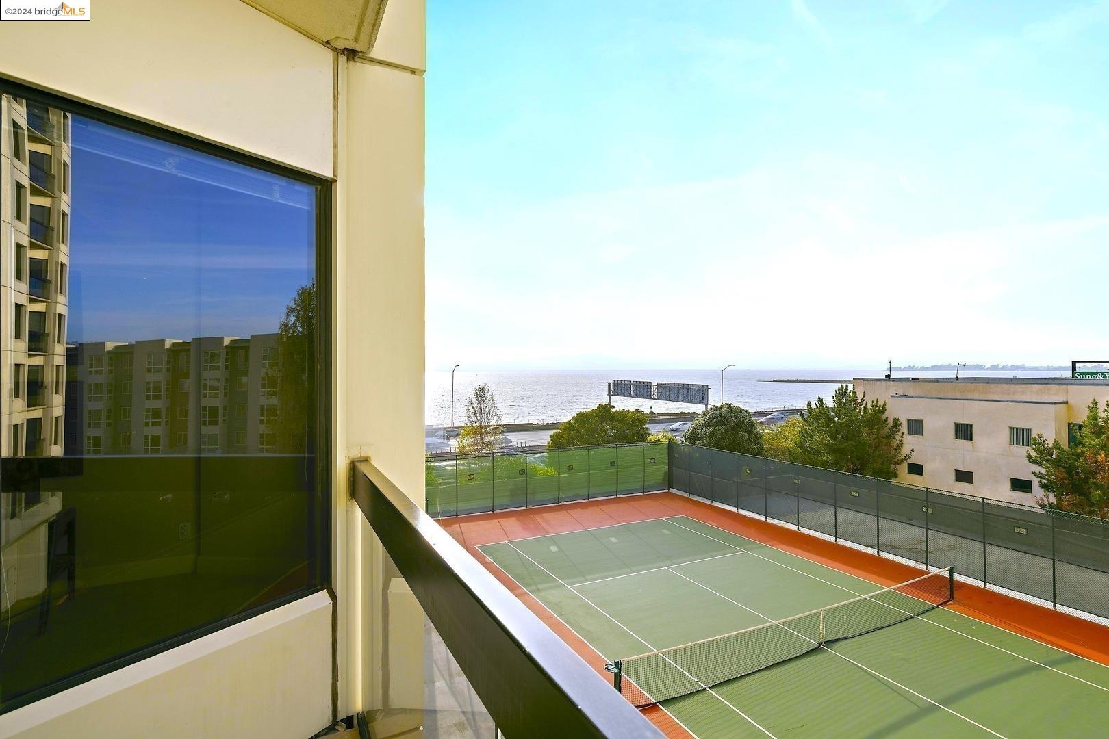 Detail Gallery Image 23 of 57 For 6363 Christie Ave #404,  Emeryville,  CA 94608 - 1 Beds | 1 Baths