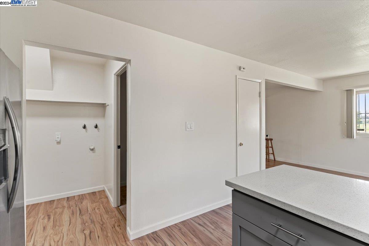Detail Gallery Image 13 of 34 For 27340 Marigold Court, Hayward,  CA 94545 - 4 Beds | 2/1 Baths