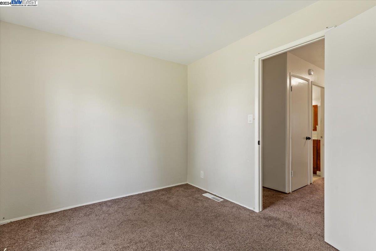 Detail Gallery Image 23 of 34 For 27340 Marigold Court, Hayward,  CA 94545 - 4 Beds | 2/1 Baths