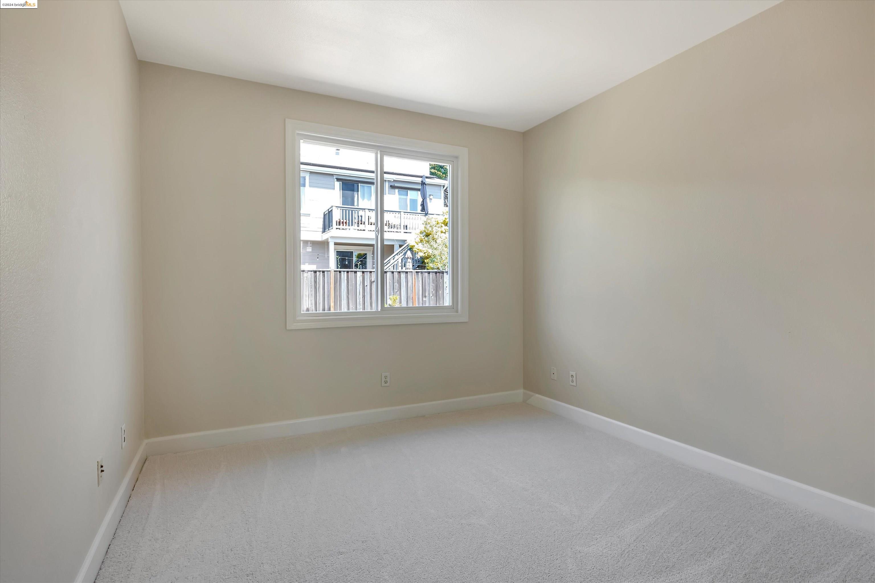 Detail Gallery Image 24 of 40 For 313 Seacliff Way, Richmond,  CA 94801 - 4 Beds | 3/1 Baths