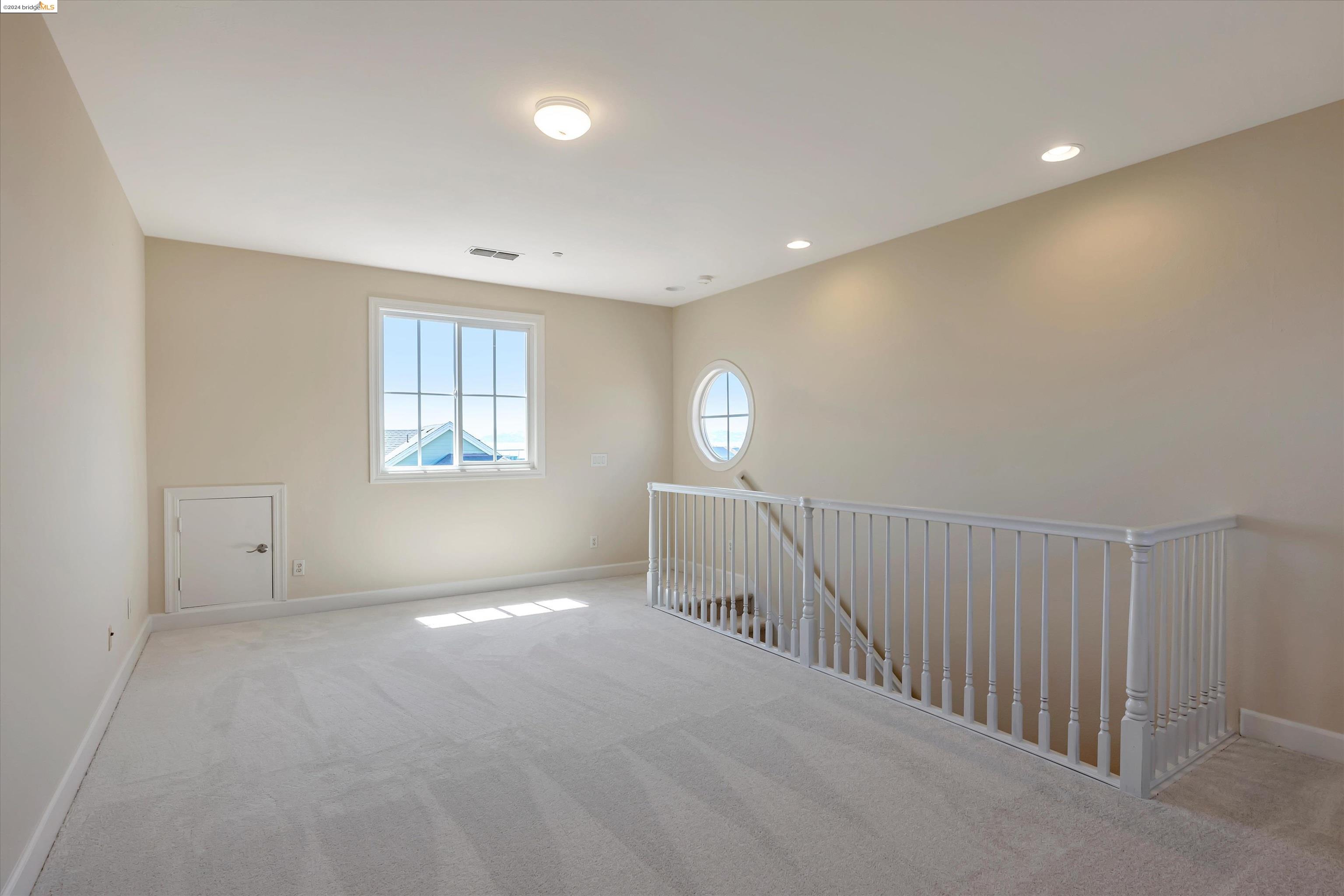 Detail Gallery Image 30 of 40 For 313 Seacliff Way, Richmond,  CA 94801 - 4 Beds | 3/1 Baths