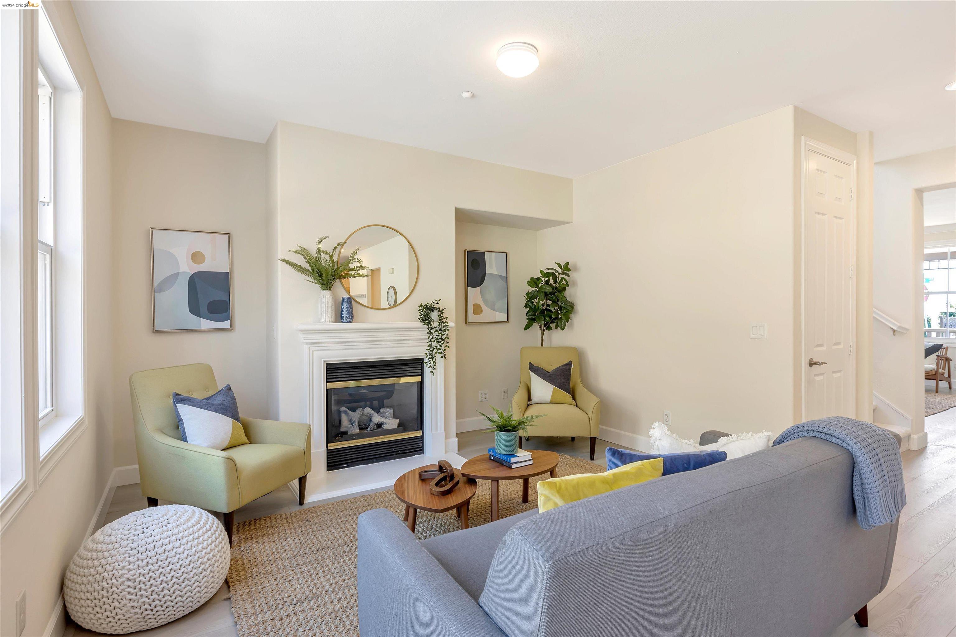 Detail Gallery Image 6 of 40 For 313 Seacliff Way, Richmond,  CA 94801 - 4 Beds | 3/1 Baths