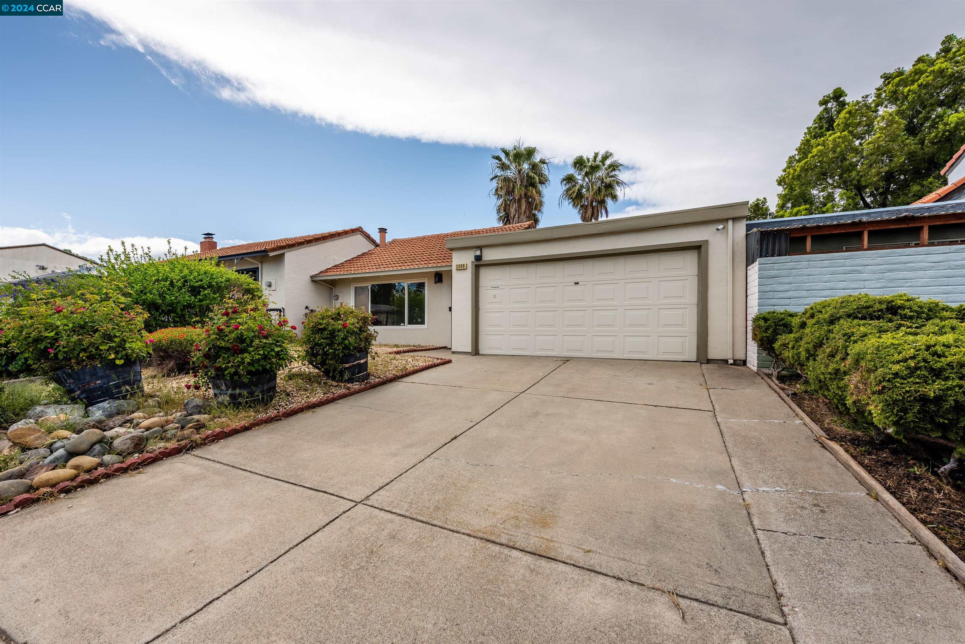 Photo #2: 41056981 Listing 