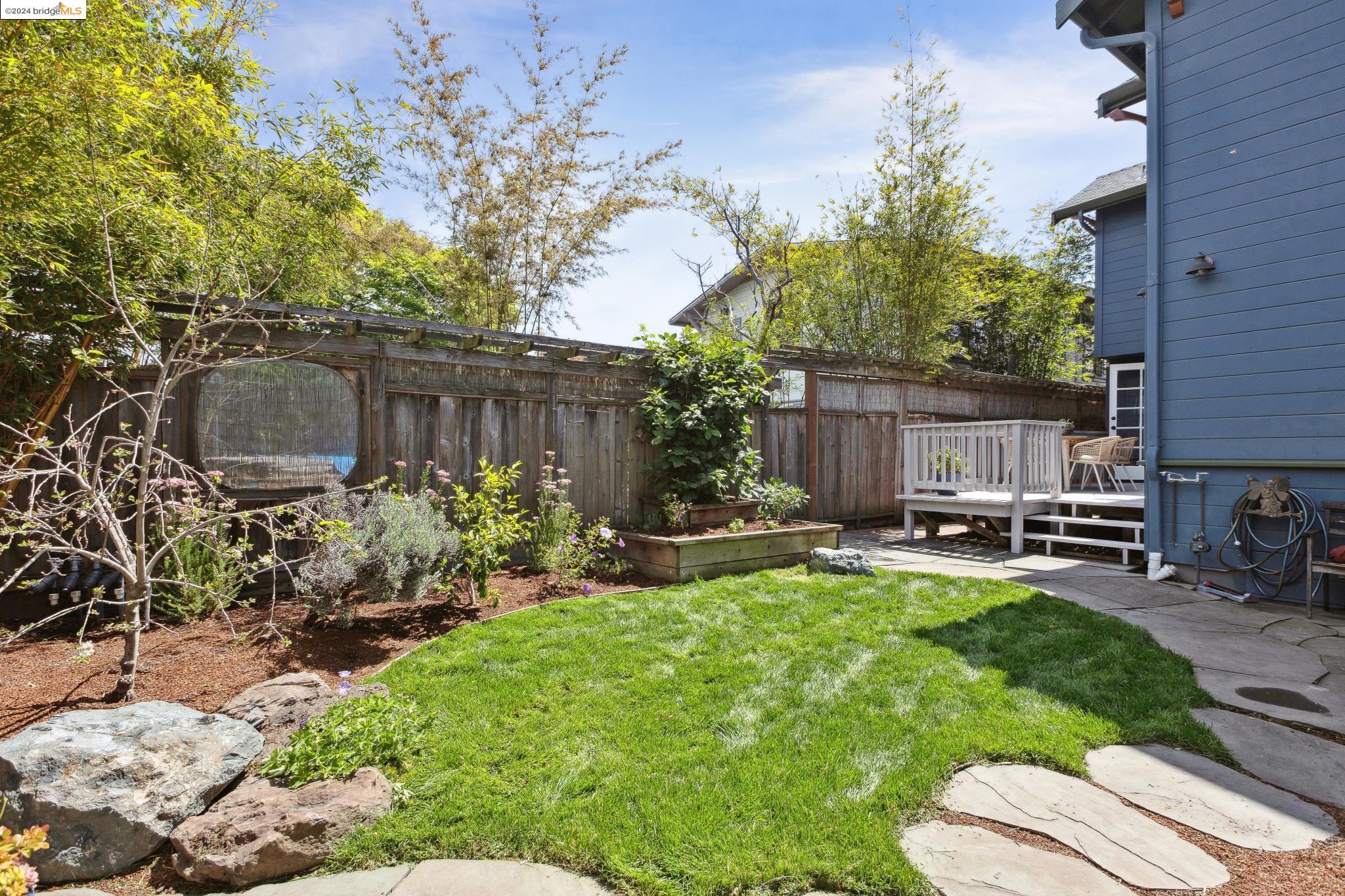 Detail Gallery Image 23 of 46 For 1227 Channing Way, Berkeley,  CA 94702 - 3 Beds | 2 Baths