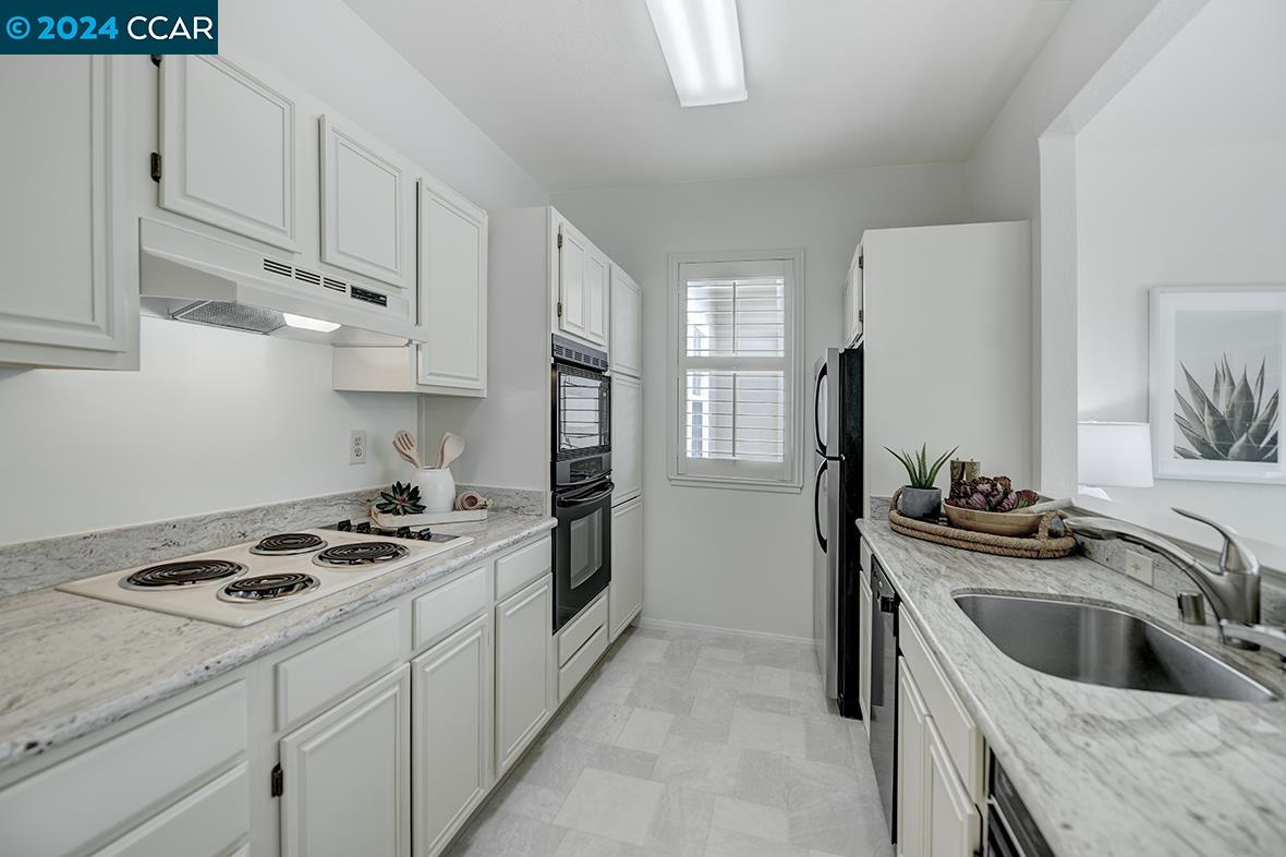 Detail Gallery Image 6 of 60 For 1860 Tice Creek #1407,  Walnut Creek,  CA 94595 - 2 Beds | 2 Baths