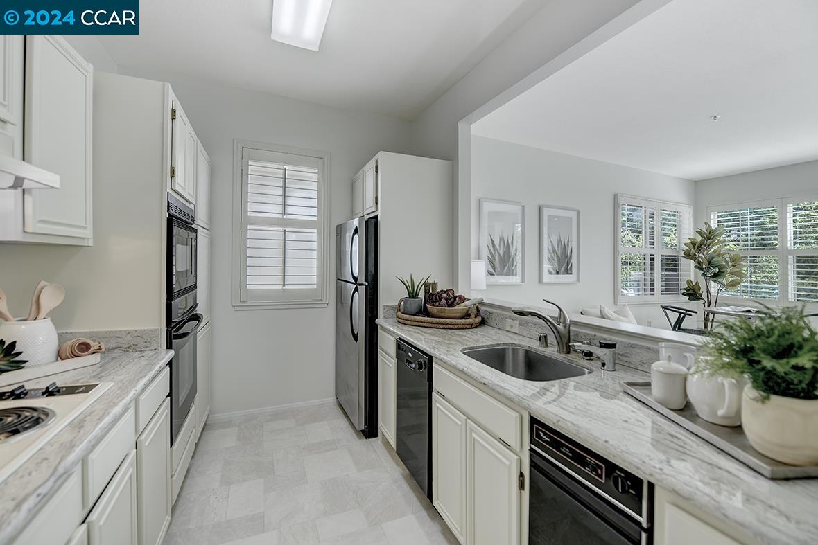 Detail Gallery Image 7 of 60 For 1860 Tice Creek #1407,  Walnut Creek,  CA 94595 - 2 Beds | 2 Baths