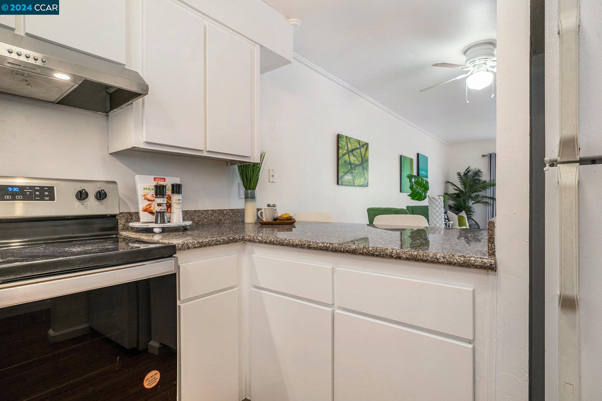 Detail Gallery Image 5 of 23 For 900 Southampton Rd #131,  Benicia,  CA 94510 - 2 Beds | 1 Baths