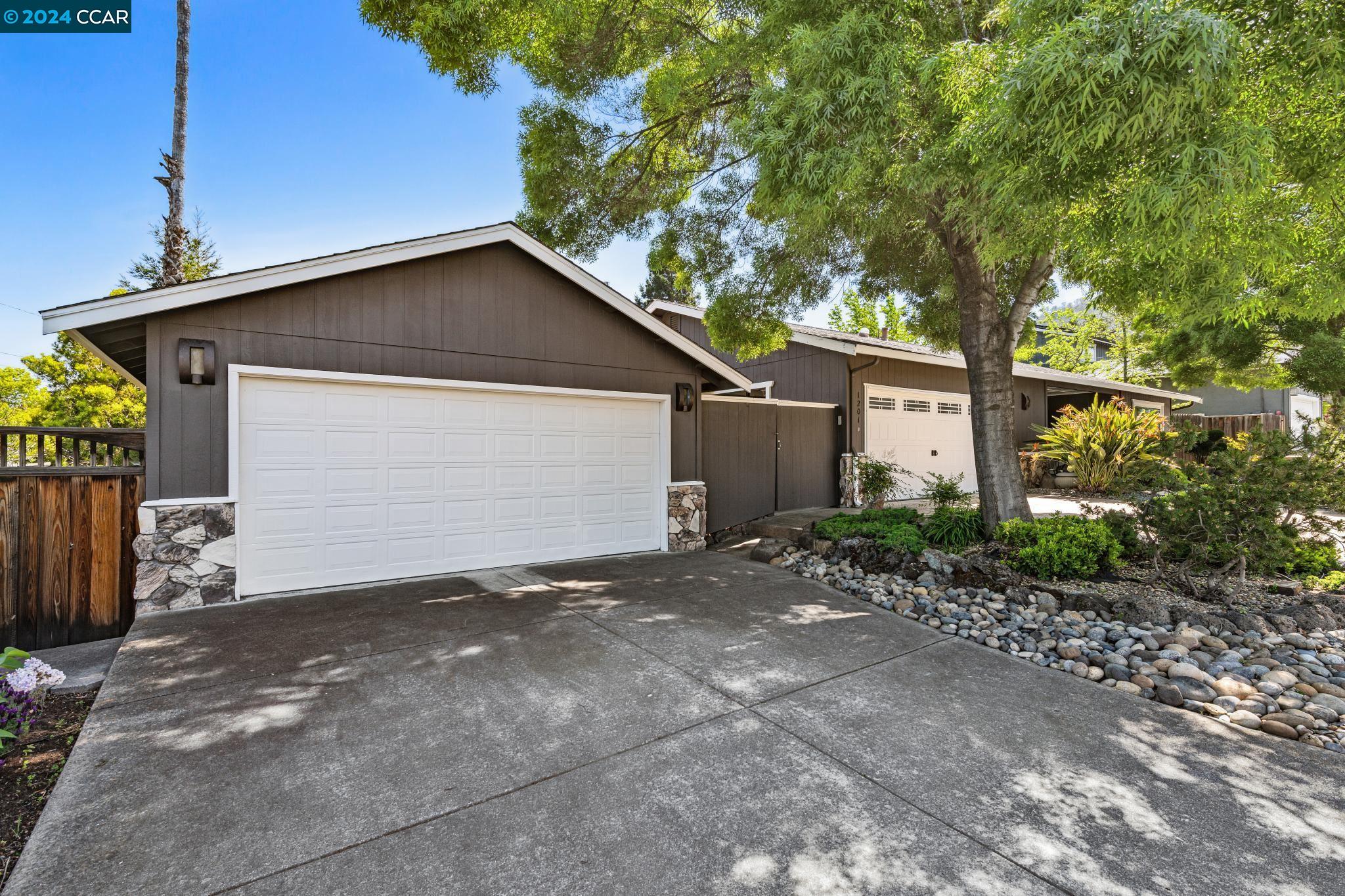 Detail Gallery Image 1 of 60 For 1201 Krona Ln, Concord,  CA 94521 - 4 Beds | 2 Baths