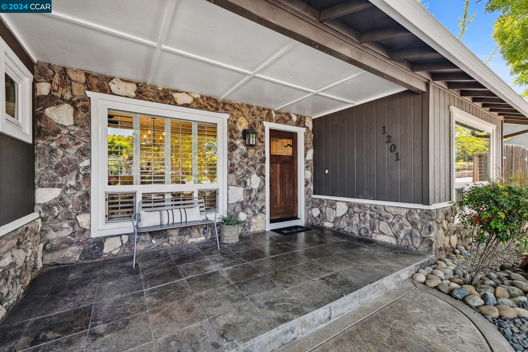 Detail Gallery Image 7 of 60 For 1201 Krona Ln, Concord,  CA 94521 - 4 Beds | 2 Baths