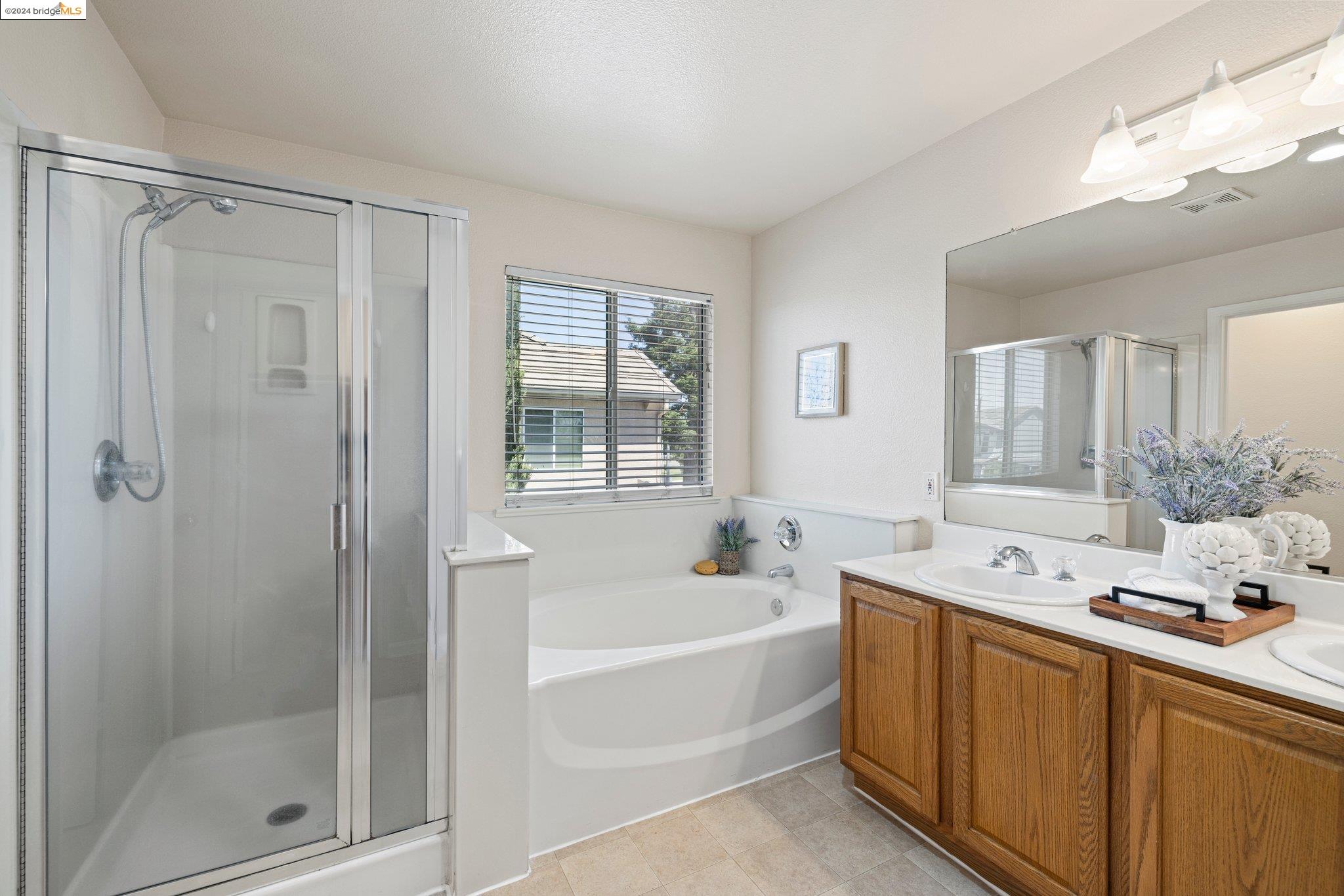 Detail Gallery Image 44 of 60 For 2047 Pasado Ave, Manteca,  CA 95336 - 4 Beds | 2/1 Baths