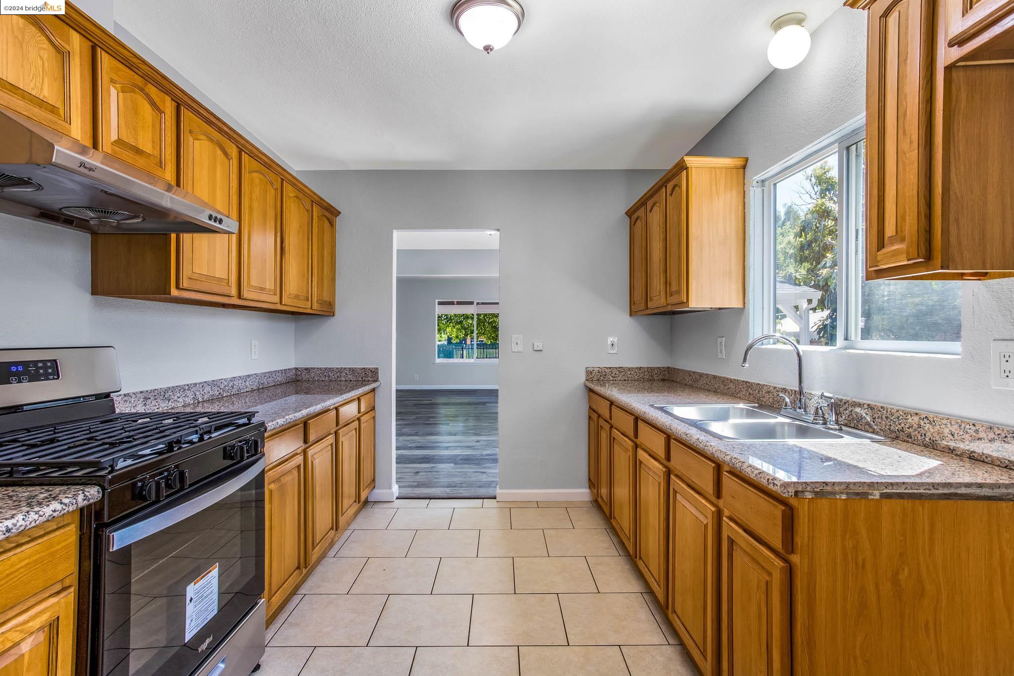 Detail Gallery Image 14 of 43 For 30 Bella Vista Ave, Bay Point,  CA 94565 - 3 Beds | 2 Baths