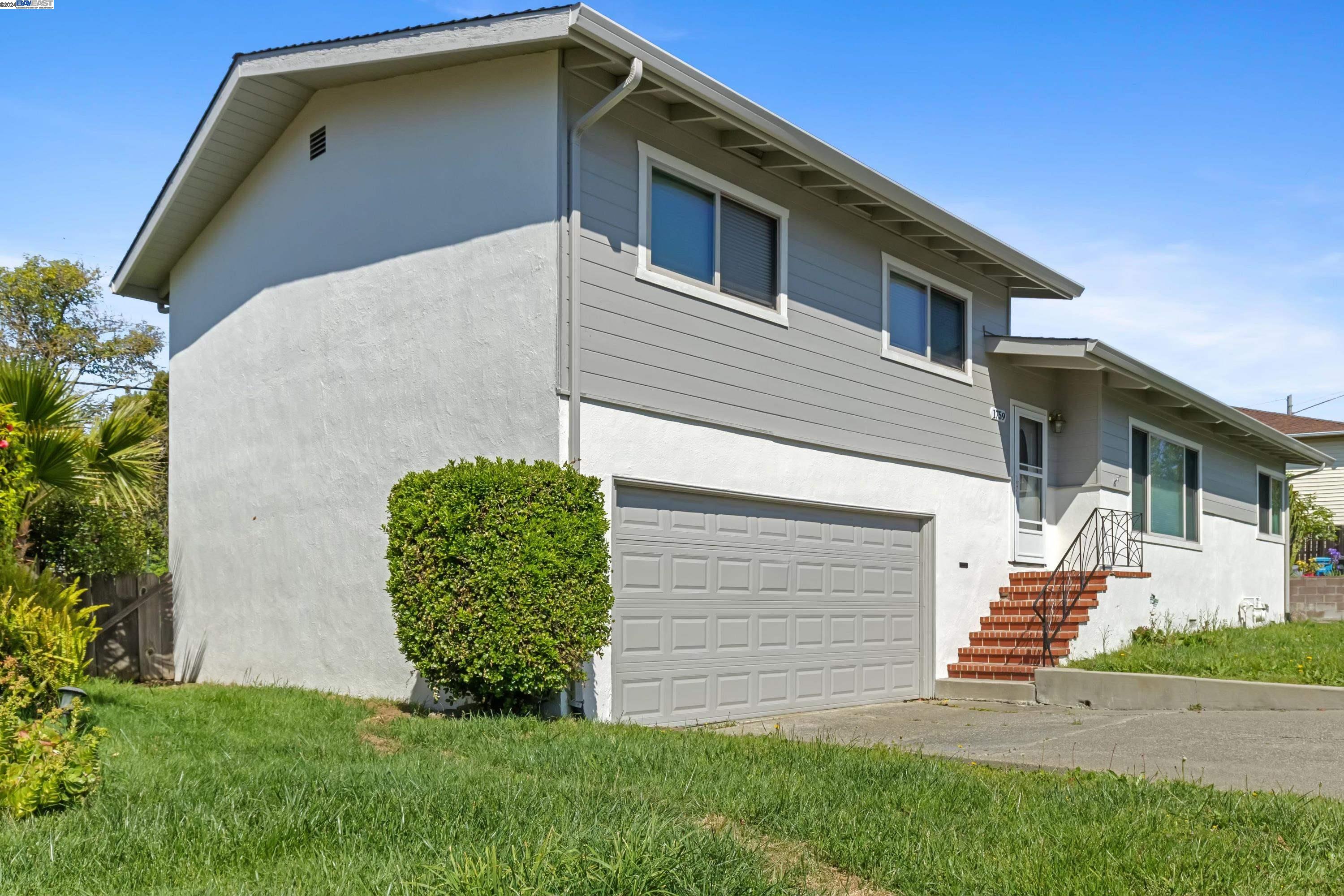 Detail Gallery Image 1 of 29 For 1759 Tuolumne St, Vallejo,  CA 94589 - 3 Beds | 2 Baths