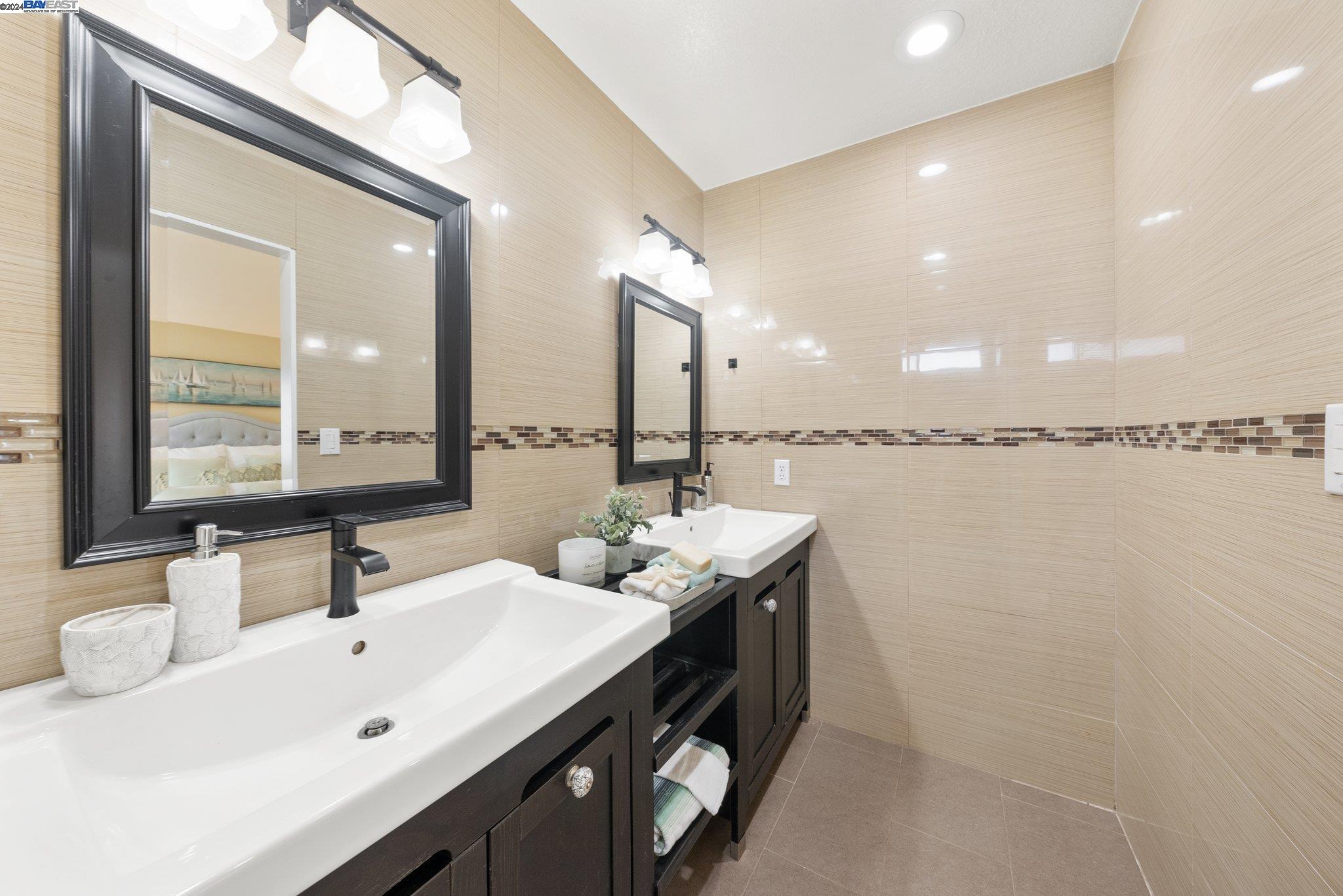 Detail Gallery Image 19 of 27 For 156 Galway Ter, Fremont,  CA 94536 - 3 Beds | 2/1 Baths