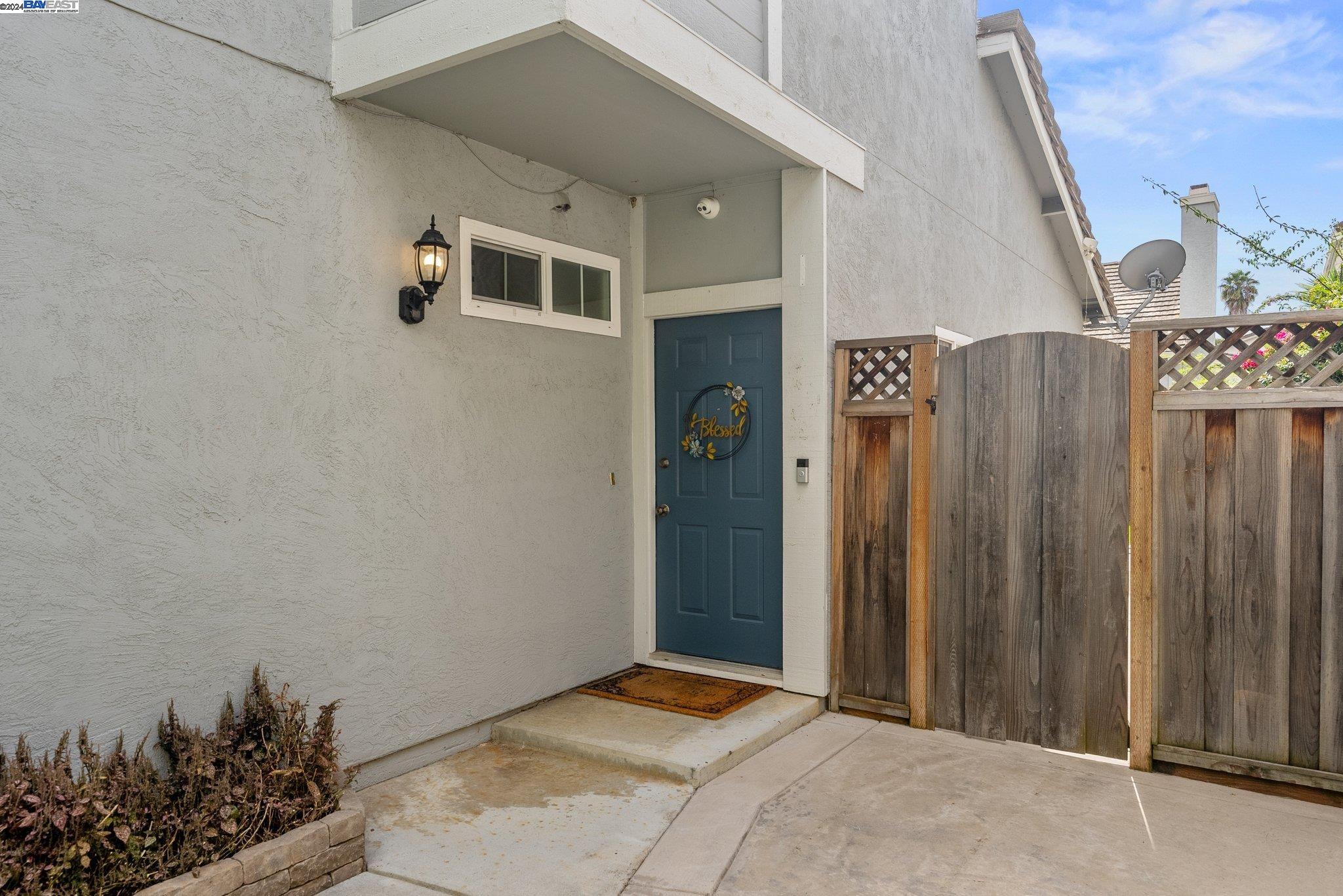 Detail Gallery Image 5 of 27 For 156 Galway Ter, Fremont,  CA 94536 - 3 Beds | 2/1 Baths