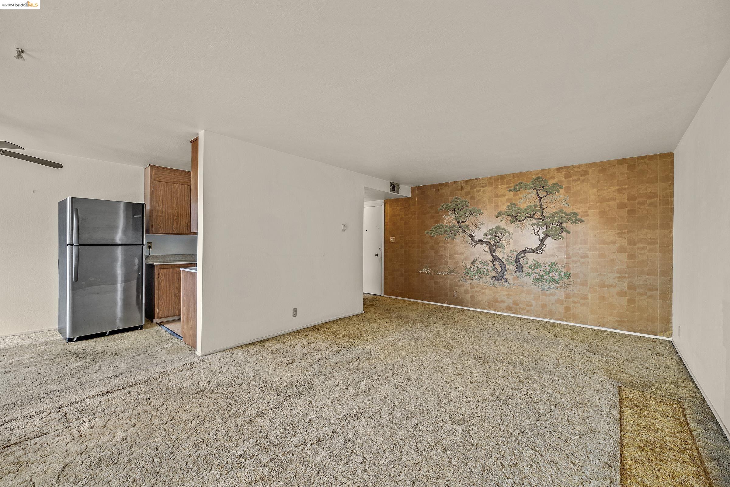 Detail Gallery Image 3 of 13 For 710 E 22nd St #203,  Oakland,  CA 94606 - 2 Beds | 1 Baths