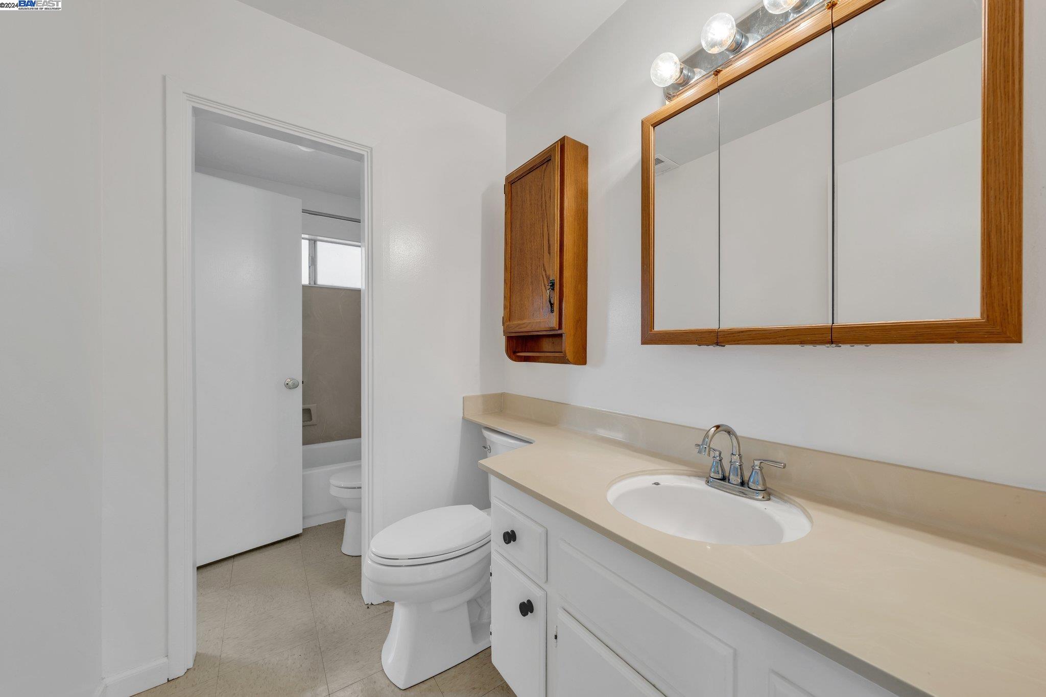 Detail Gallery Image 17 of 32 For 429 Swan Dr, Livermore,  CA 94551 - 3 Beds | 1/1 Baths